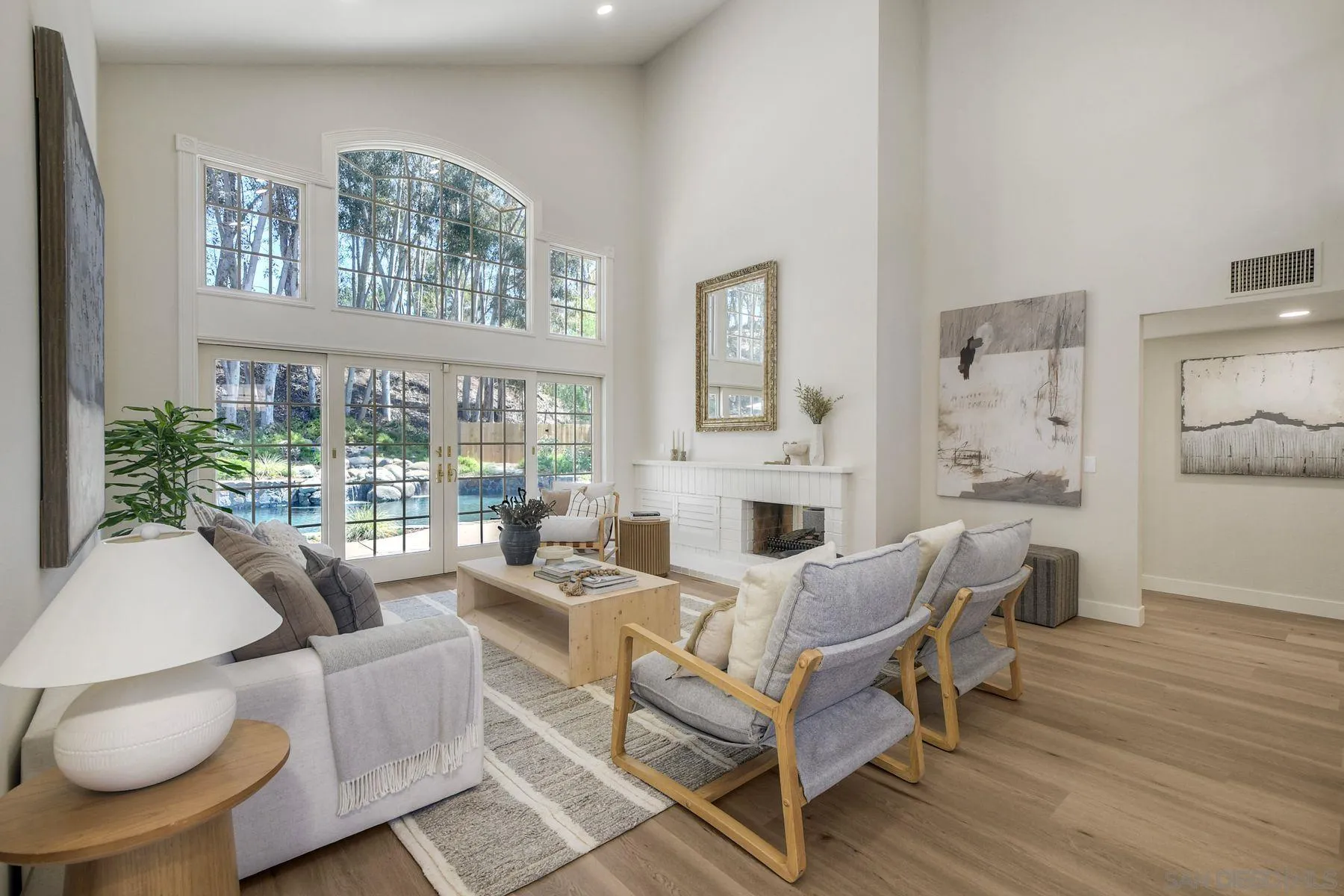 https://cdn.realtyfeed.com/cdn/127/260022855/c009d30bf4a141339f429fb82f5d1235.webp