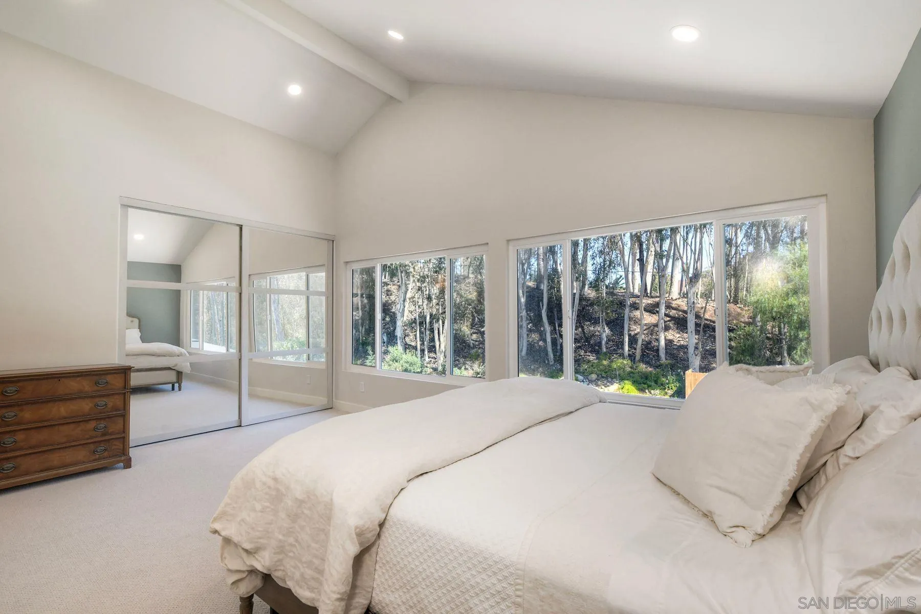 https://cdn.realtyfeed.com/cdn/127/260022855/dcf19e5d2130058ce2ed5fee1fd2b39d.webp