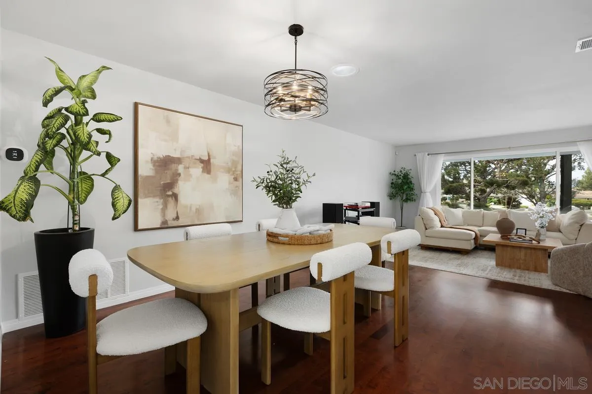 https://cdn.realtyfeed.com/cdn/127/260022856/899c758e49d868d400eb305038af21f4.webp