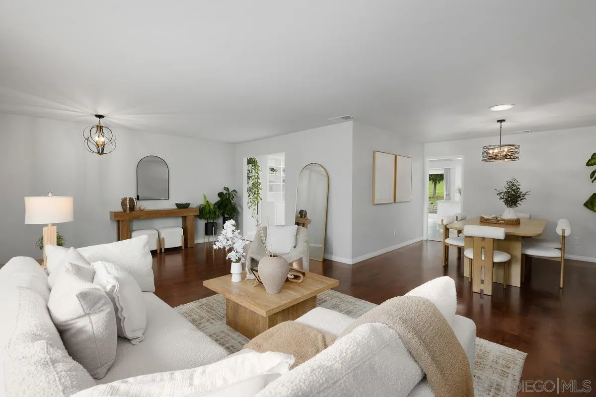 https://cdn.realtyfeed.com/cdn/127/260022856/eea8a9207f9a324ff5414e926c600e2c.webp