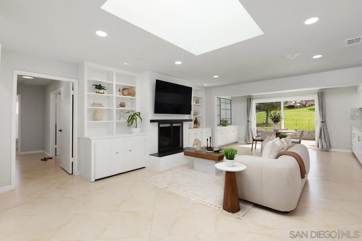 https://cdn.realtyfeed.com/cdn/127/260022856/f8c7c10e982ec65e0e2755aceaf4ea4d.webp