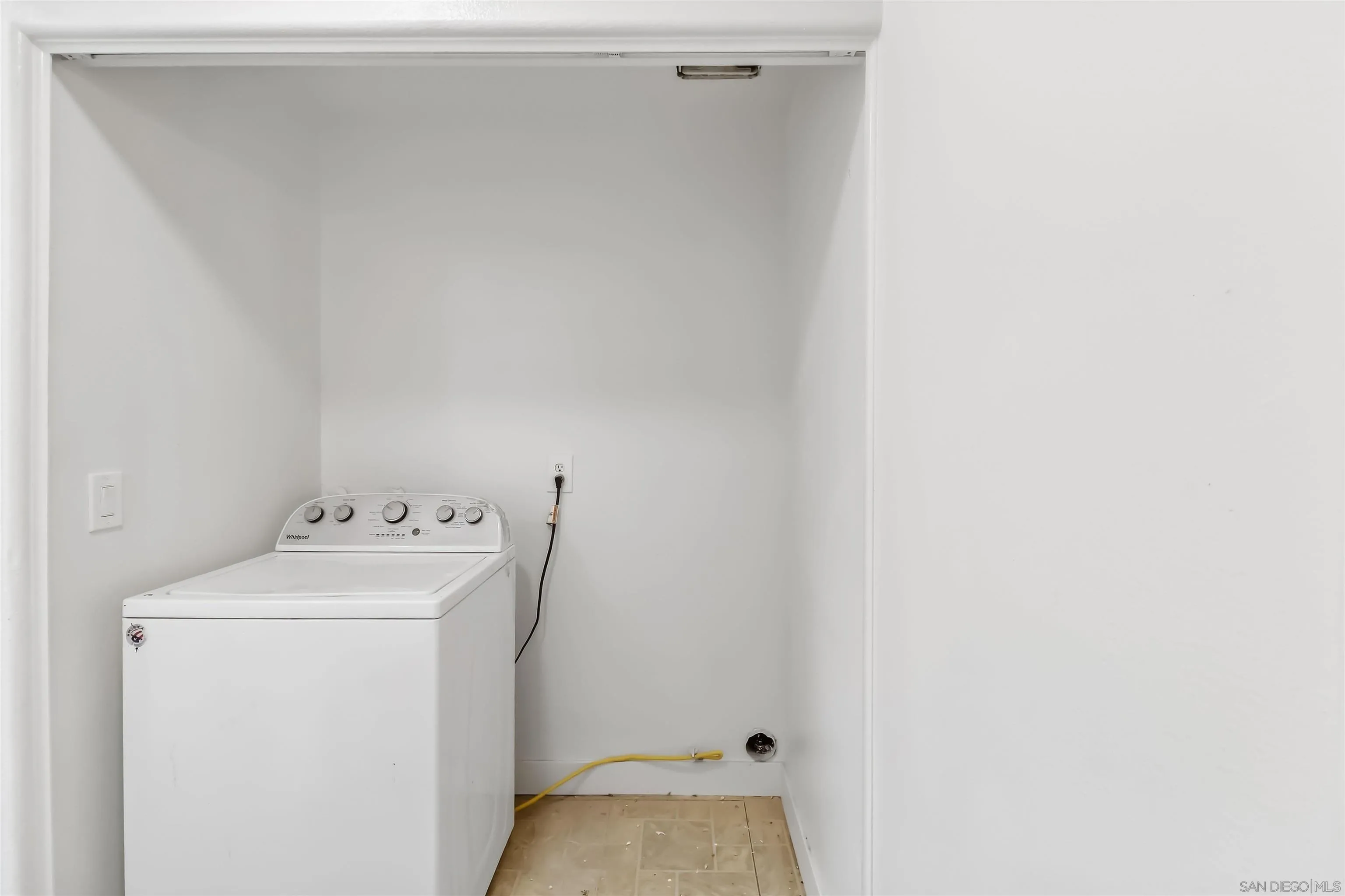 https://cdn.realtyfeed.com/cdn/127/260022857/1c538fcfccfd2416a92304d258f03c3e.webp