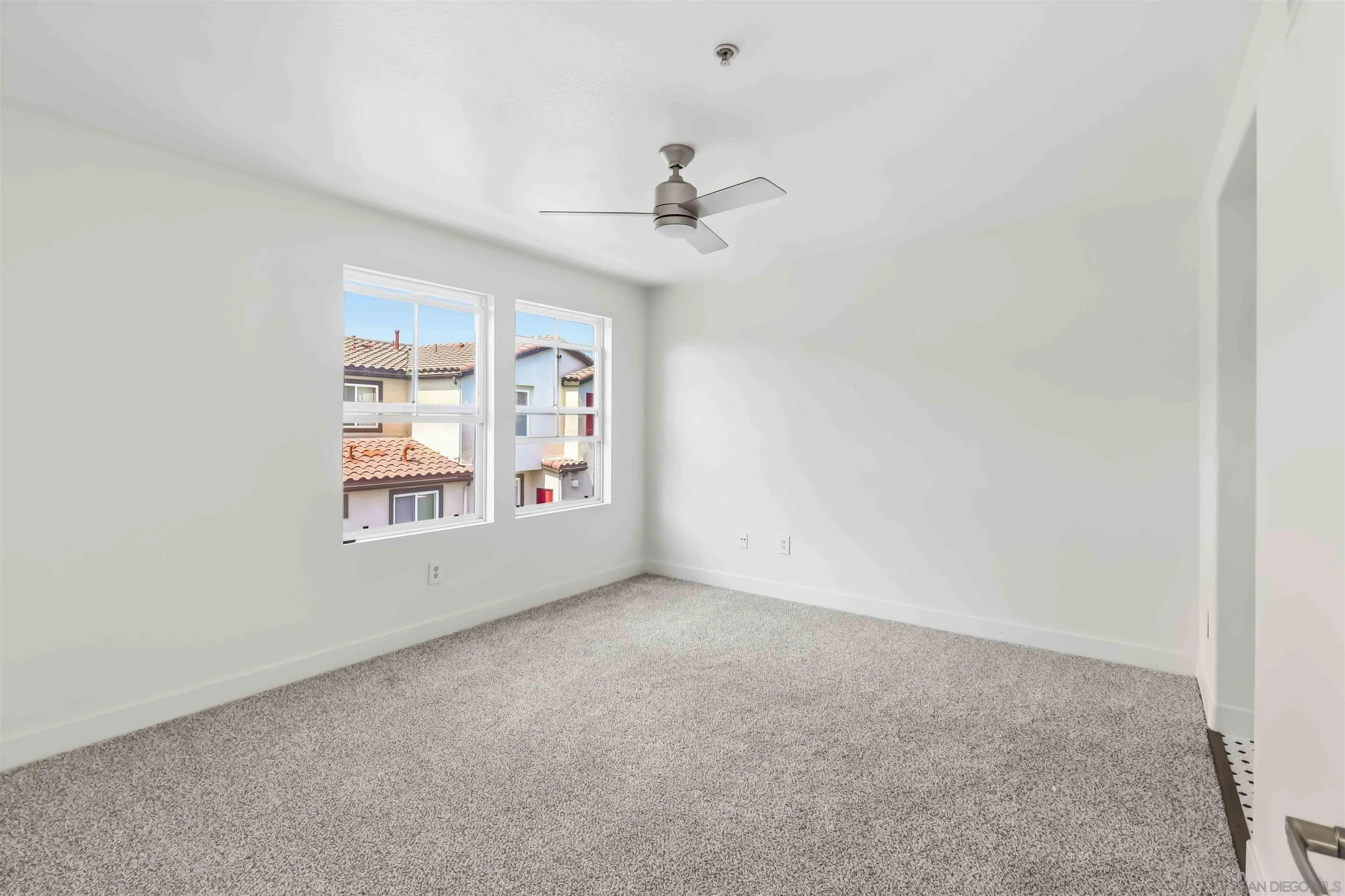 https://cdn.realtyfeed.com/cdn/127/260022857/1cd514759fe07eba38b76f24fd9194d3.webp
