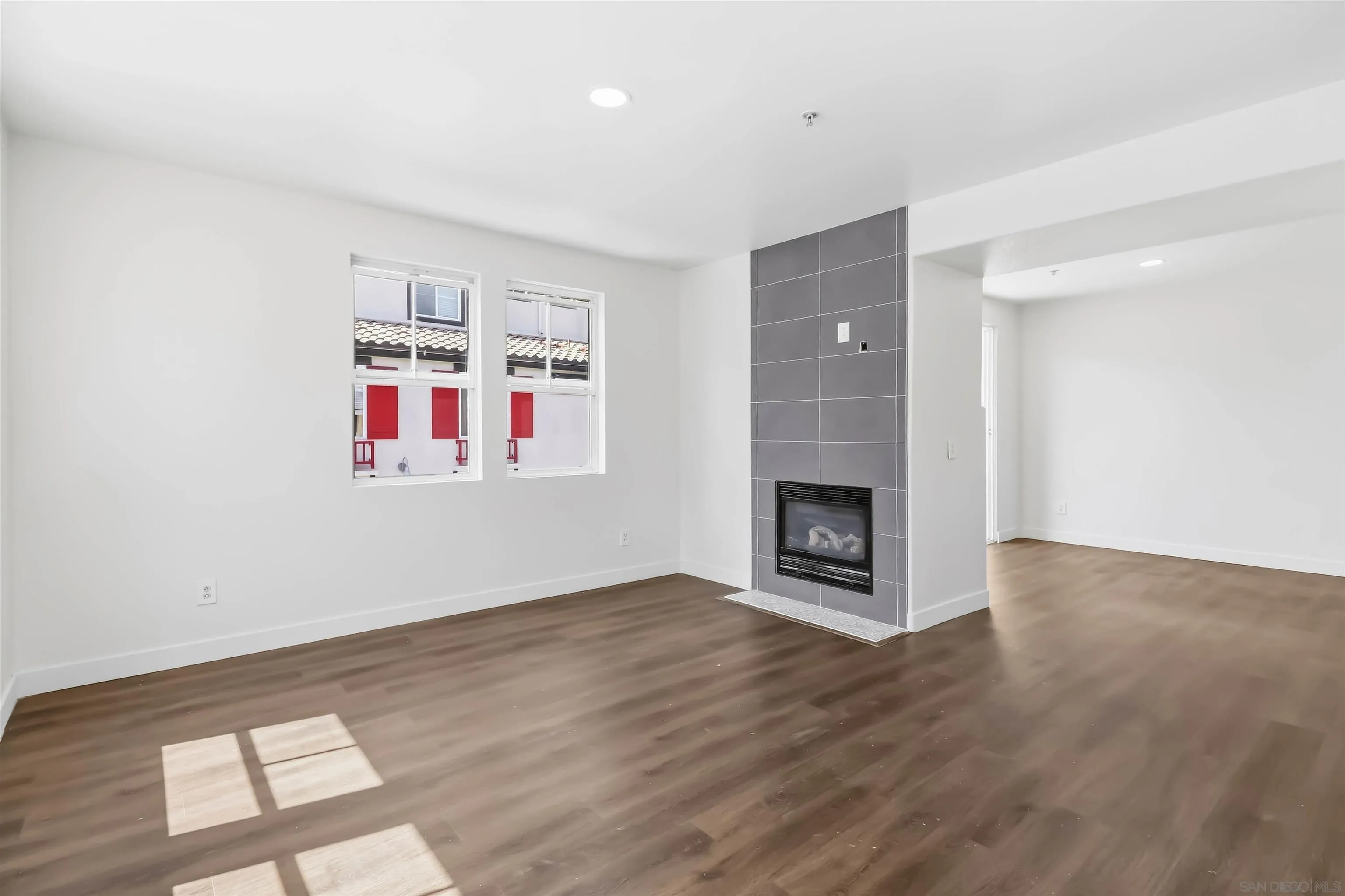 https://cdn.realtyfeed.com/cdn/127/260022857/3fb85f8f989c599d2150250067aa32d5.webp