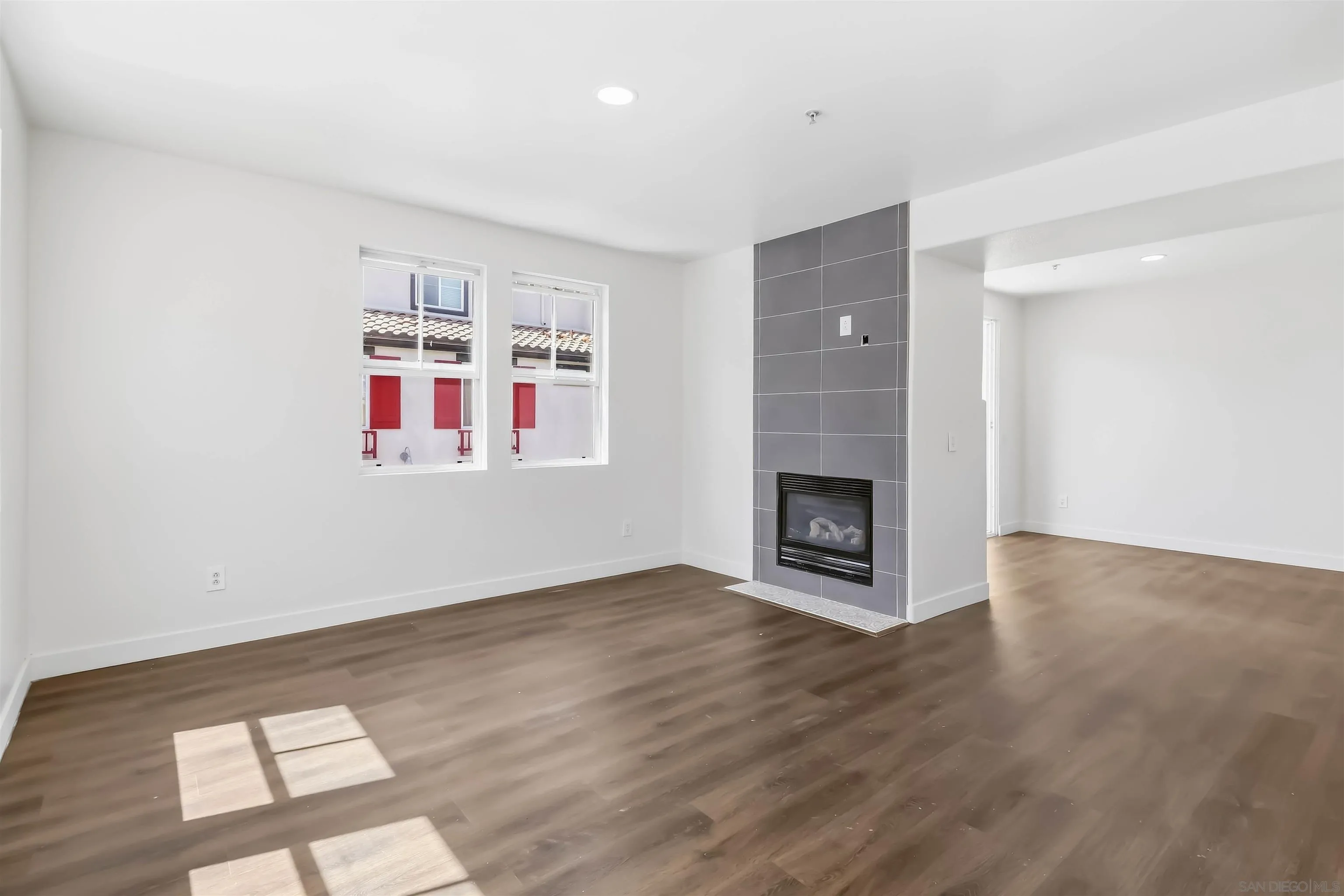 https://cdn.realtyfeed.com/cdn/127/260022857/4fe36a693a119954b7089c88e818c559.webp