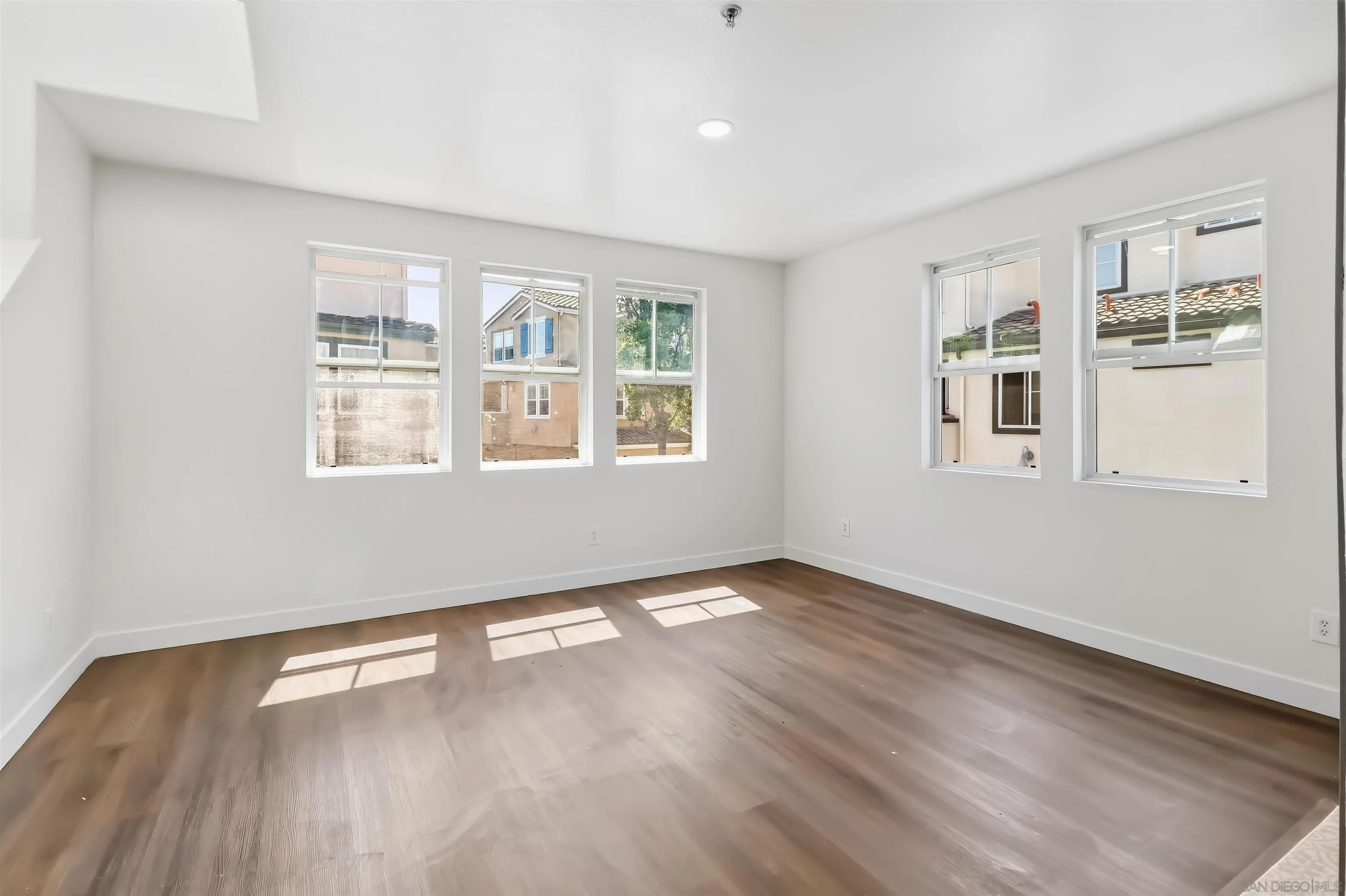 https://cdn.realtyfeed.com/cdn/127/260022857/507e6258009a9626f18f7cd8be447b28.webp