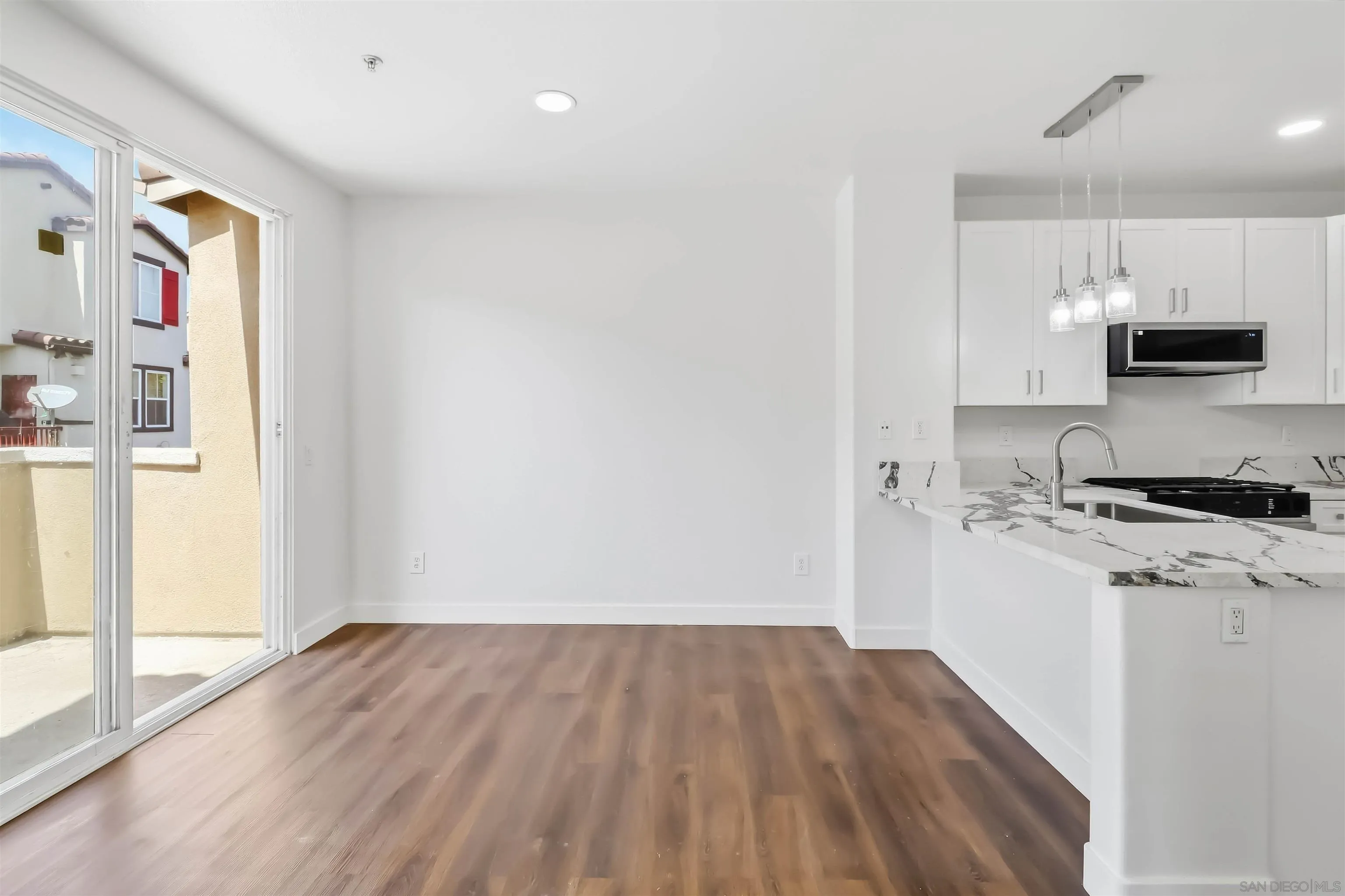 https://cdn.realtyfeed.com/cdn/127/260022857/5bfac570162d2c8028b600f1deda51ab.webp
