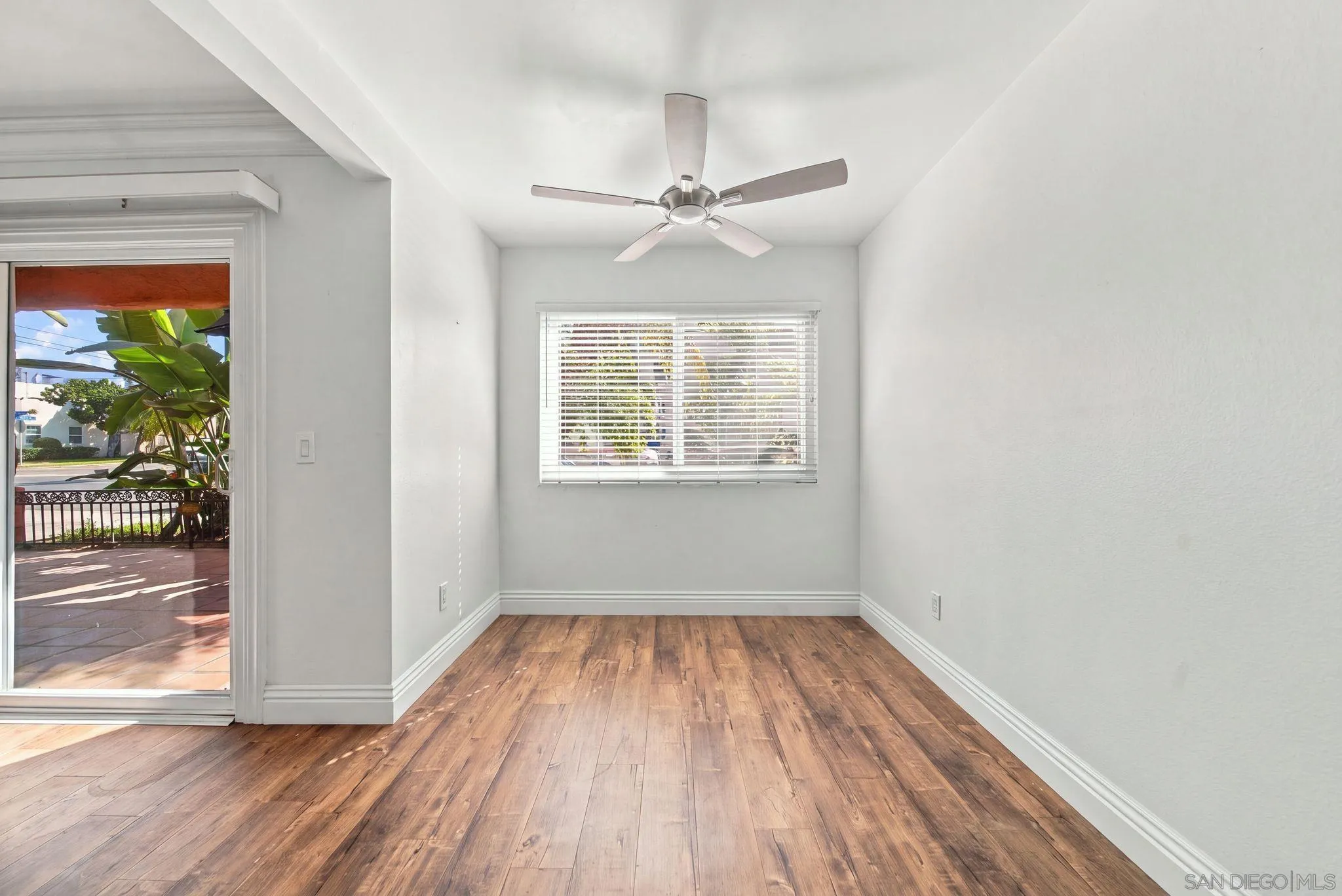 https://cdn.realtyfeed.com/cdn/127/260022859/3514e03b4b1616f39637b7bb64454d99.webp