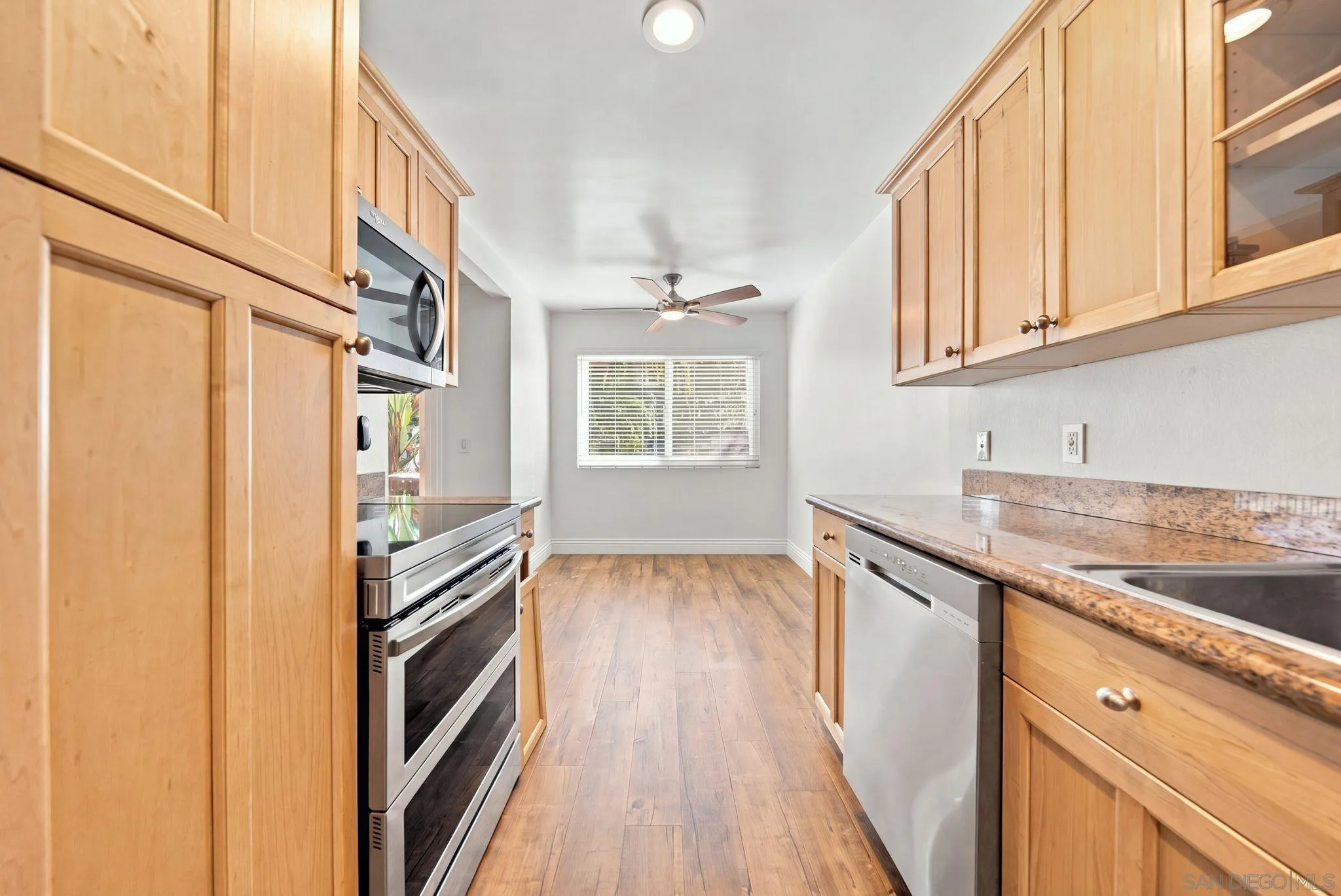 https://cdn.realtyfeed.com/cdn/127/260022859/47a41bb2e2719637f876573c0a45a654.webp