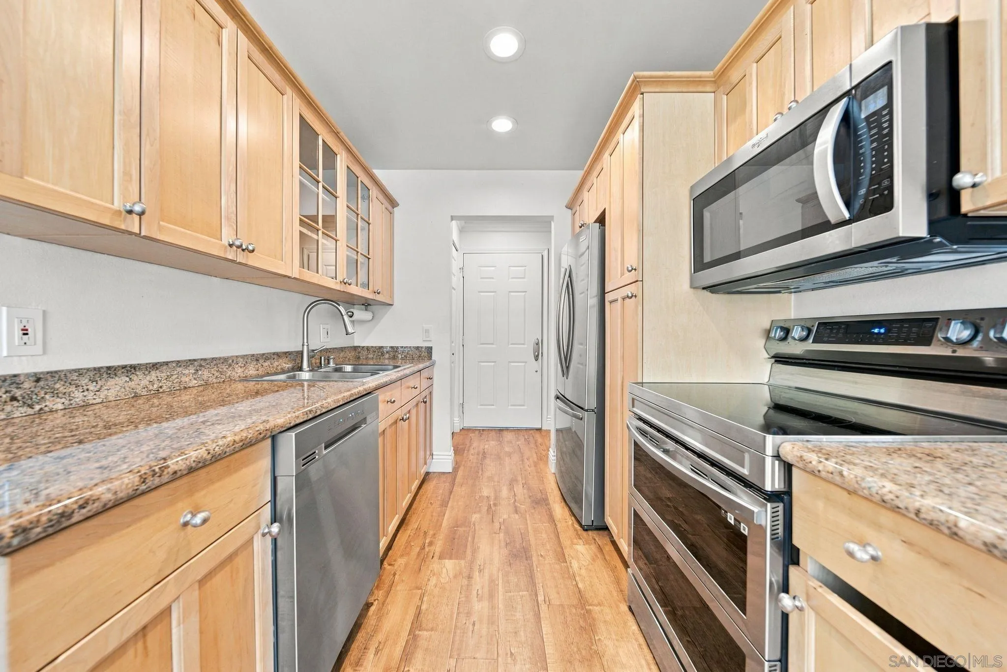 https://cdn.realtyfeed.com/cdn/127/260022859/8c7c783f0be80d321c5fc49c2df18aef.webp