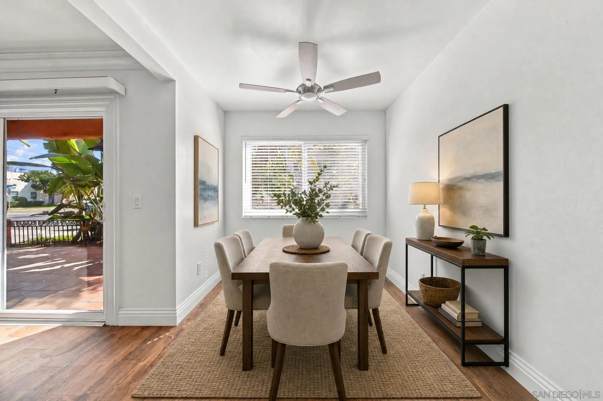 https://cdn.realtyfeed.com/cdn/127/260022859/95cf382da3d8cd150e10b619ece15b52.webp