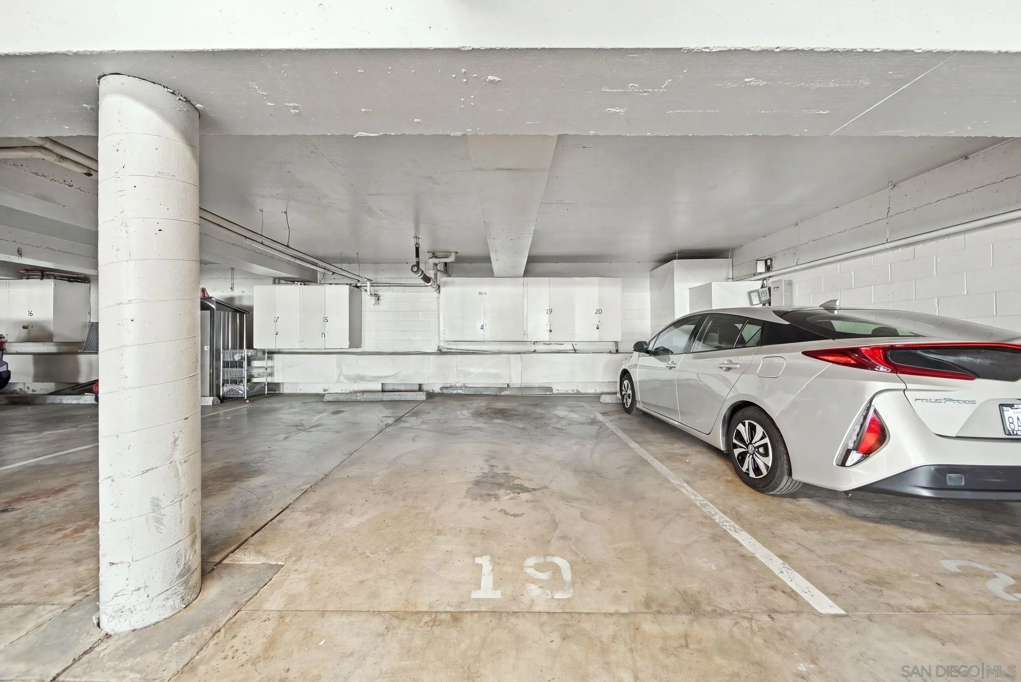 https://cdn.realtyfeed.com/cdn/127/260022859/ae8363123c3108a4bc9ef2f490f67007.webp