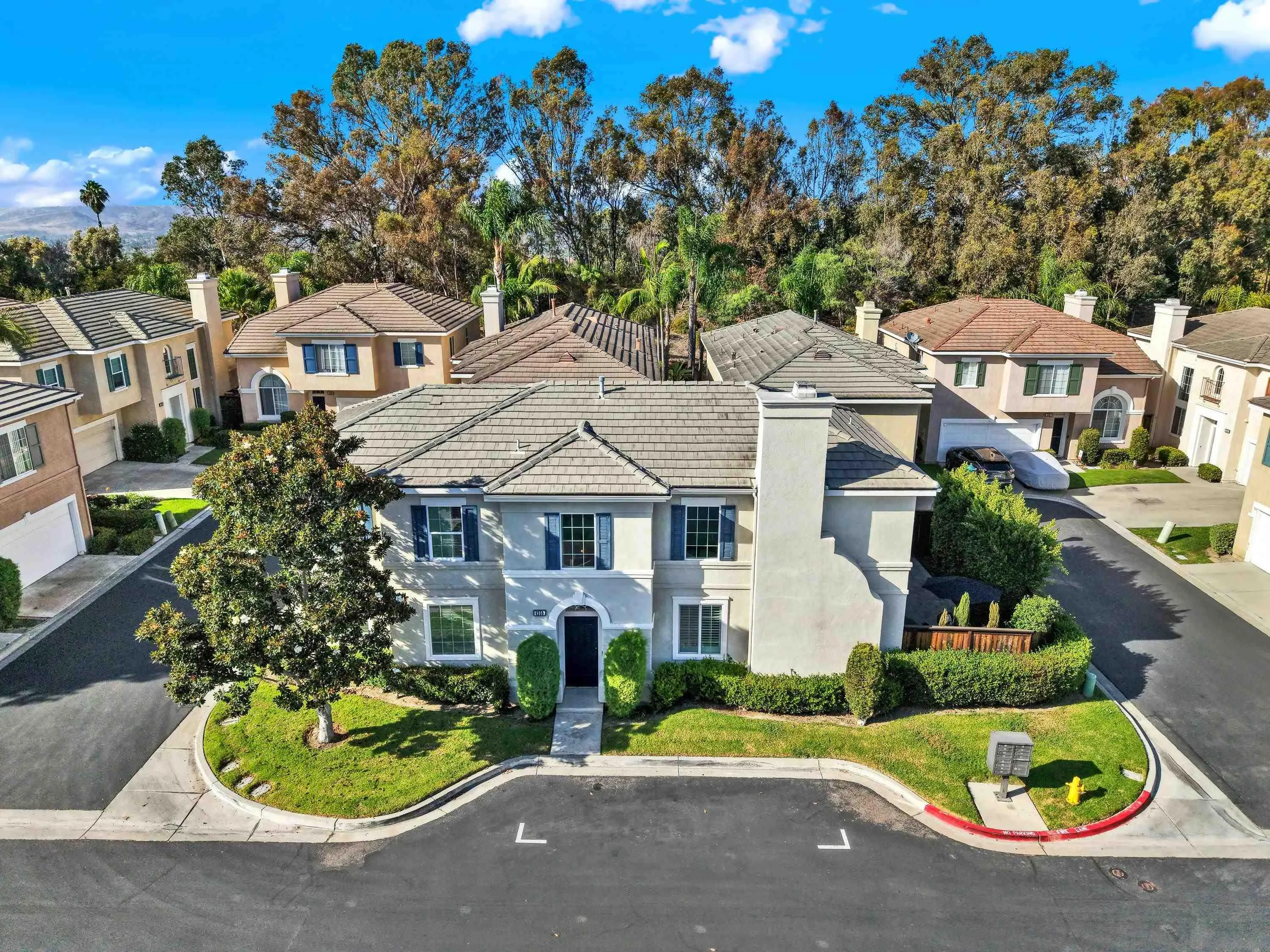 https://cdn.realtyfeed.com/cdn/127/260022861/b7a37529bdc02c241e99e876ed86d450.webp