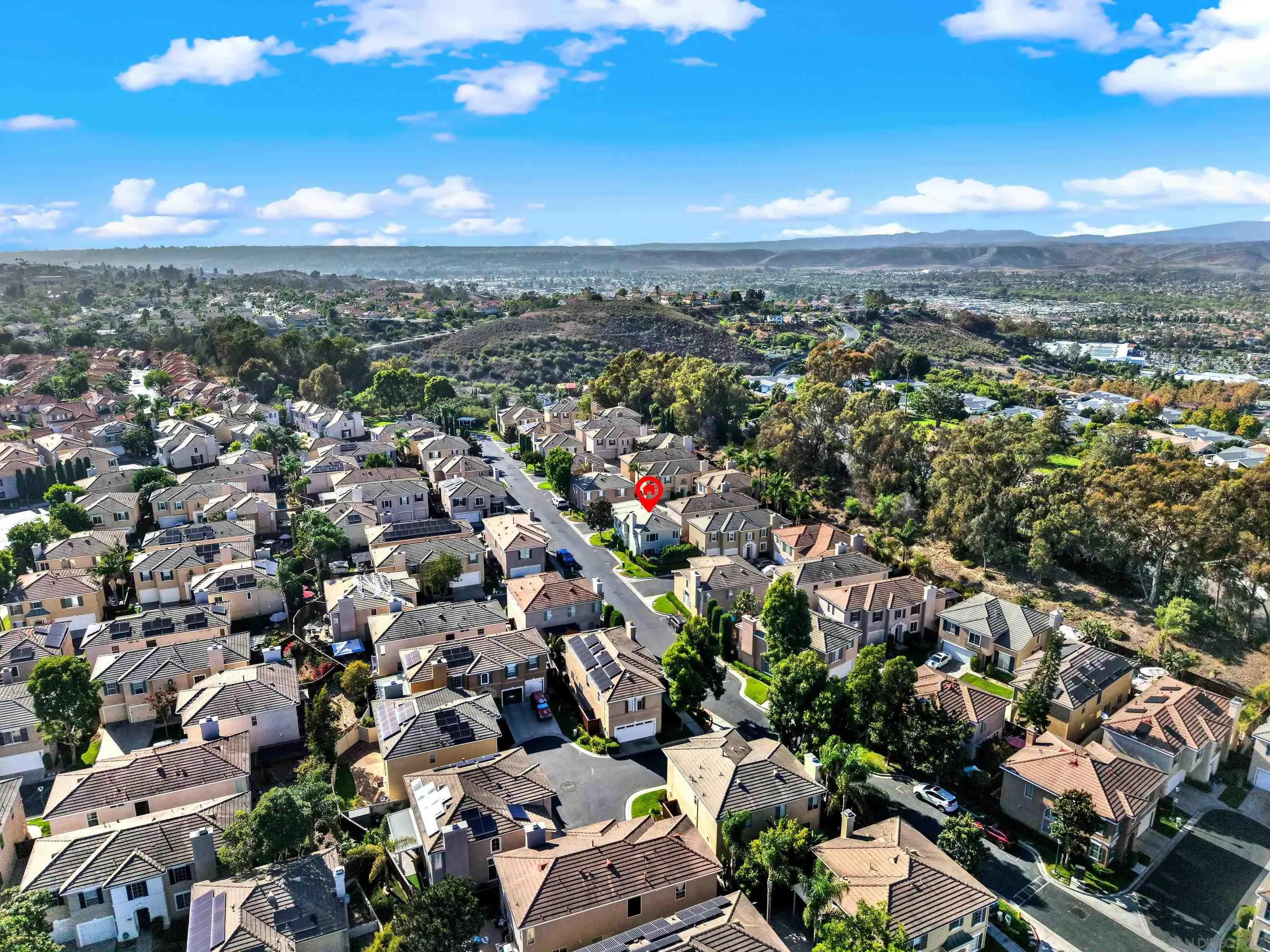 https://cdn.realtyfeed.com/cdn/127/260022861/e491e0189bc4406d7cd38c7f361a6fa2.webp