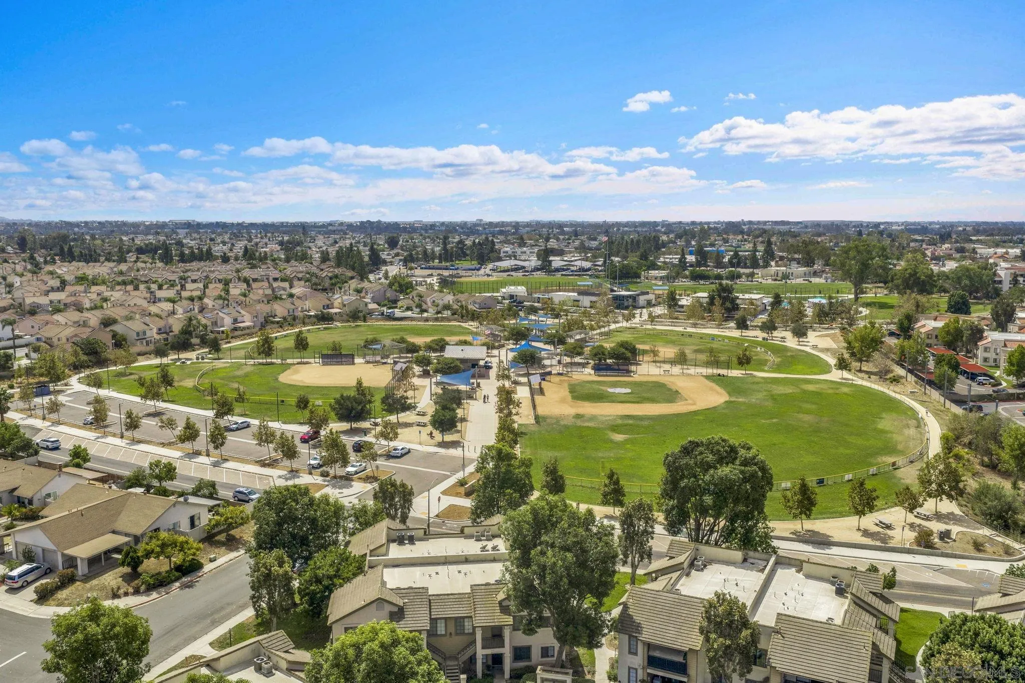 https://cdn.realtyfeed.com/cdn/127/260022863/889f4f8542efeee1f1b564b373b929d5.webp