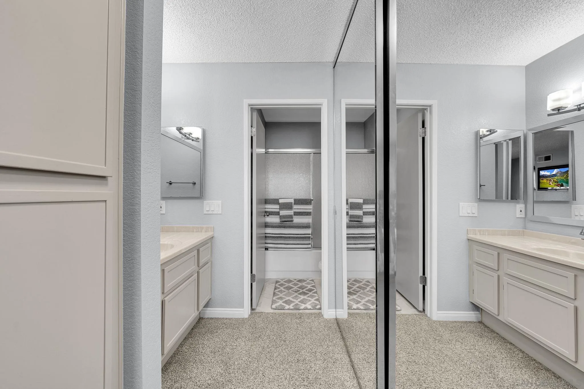https://cdn.realtyfeed.com/cdn/127/260022863/8f887ccefbed1e344a97f5e1a9d54cf1.webp