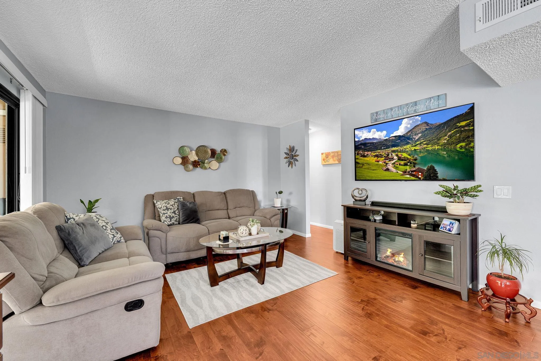 https://cdn.realtyfeed.com/cdn/127/260022863/c0ab136aa48fcf62a606a2b8adbcc2db.webp