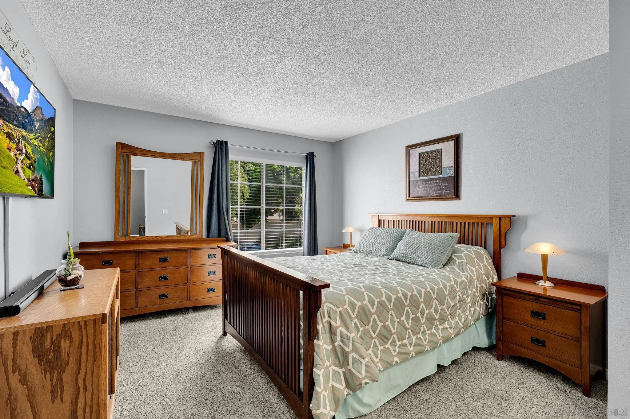 https://cdn.realtyfeed.com/cdn/127/260022863/d8e5798c325efb4089088e8da1d2b8e5.webp