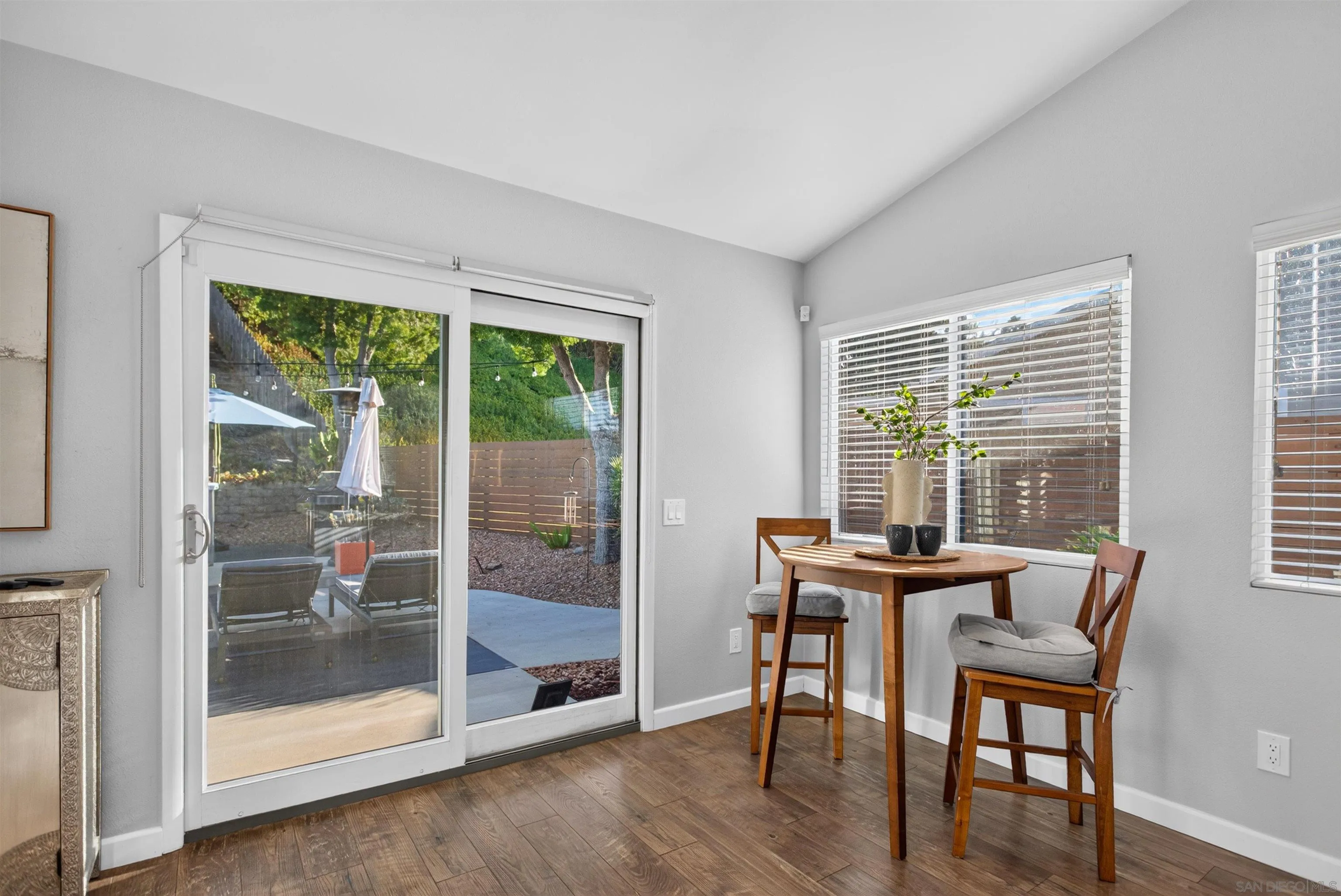 https://cdn.realtyfeed.com/cdn/127/260022865/30e88a1011578848a757dec2b58e26ec.webp