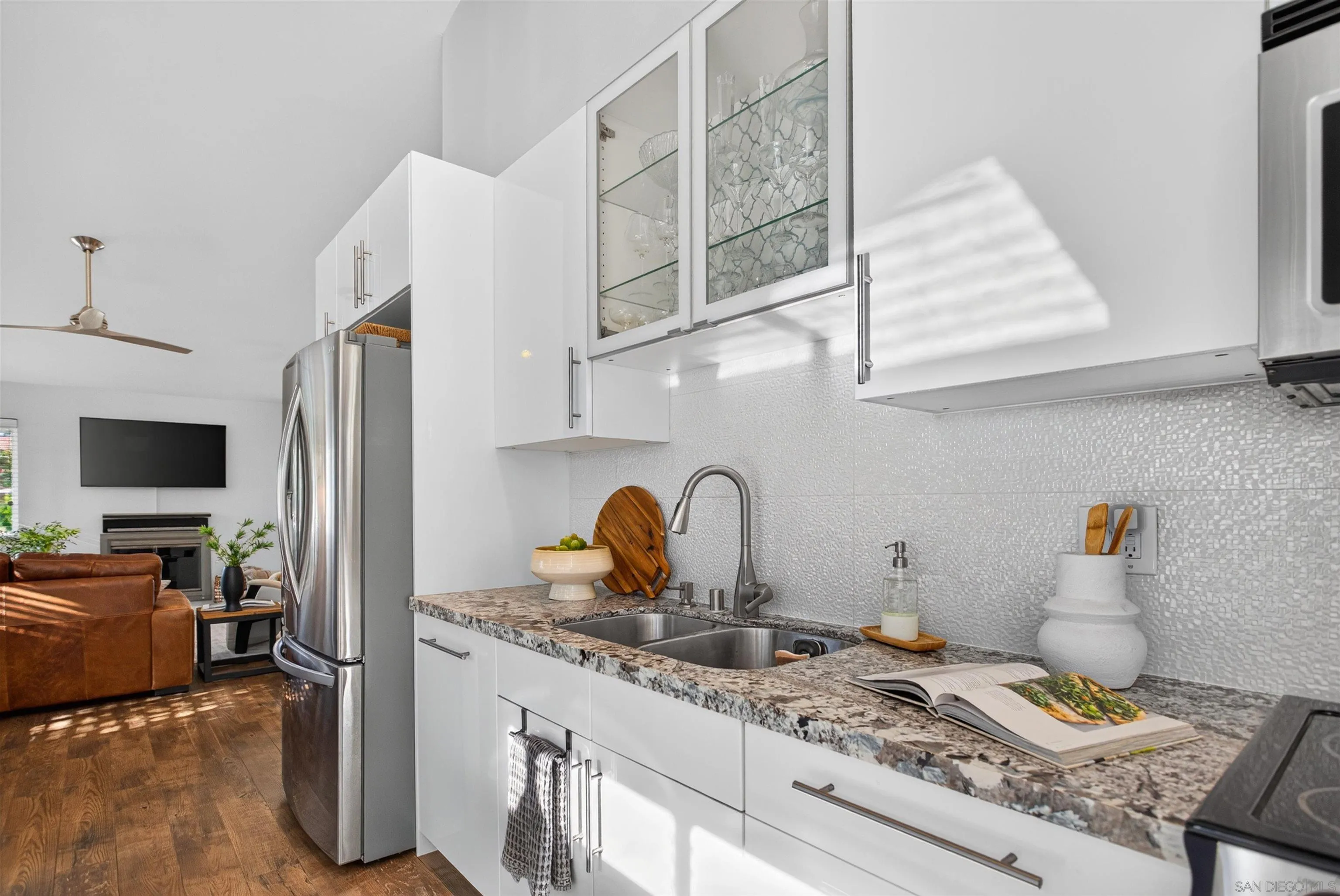 https://cdn.realtyfeed.com/cdn/127/260022865/7946aa537921d10d6b448dcae6fb65da.webp