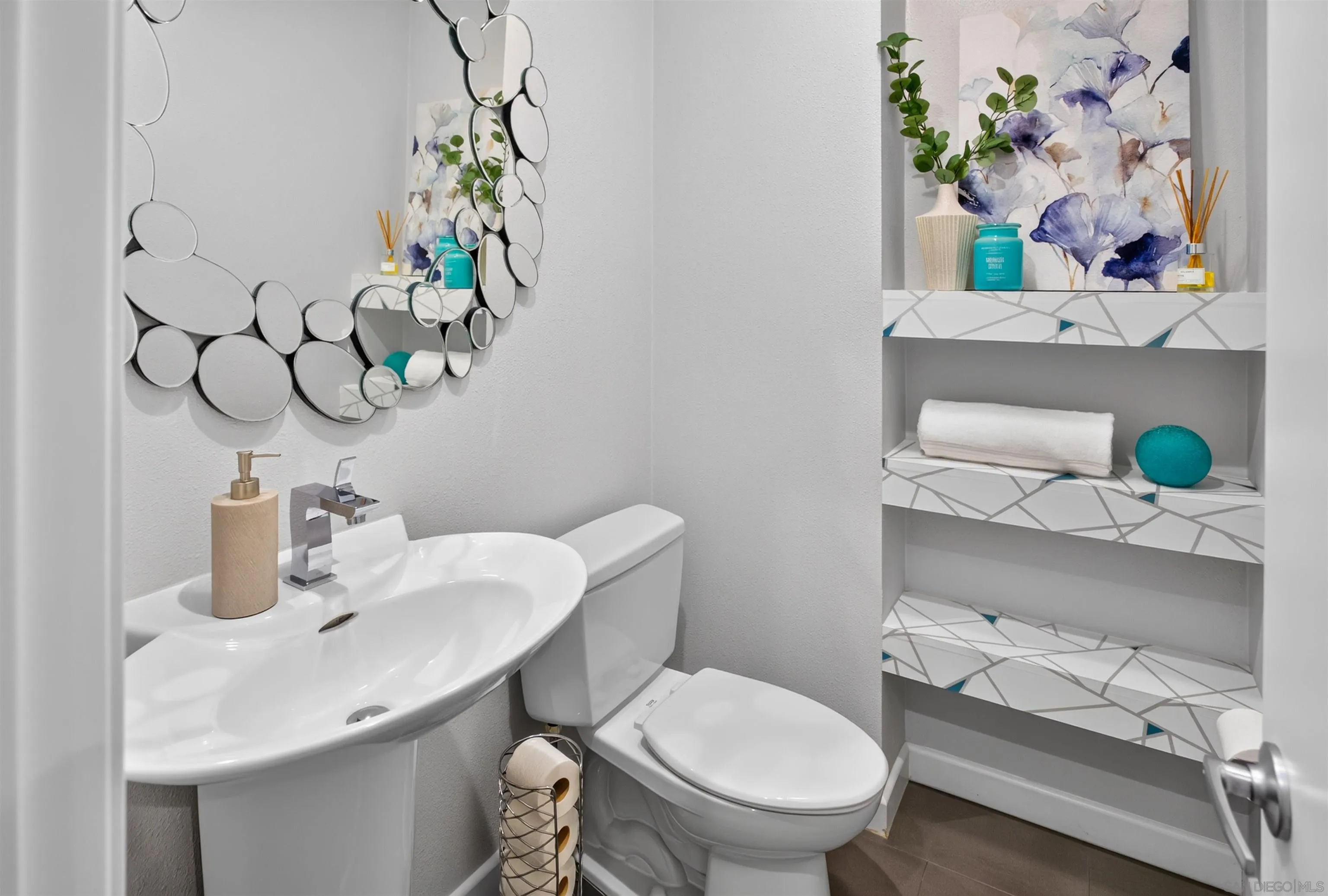 https://cdn.realtyfeed.com/cdn/127/260022865/9e1b372eb340dc436fd211ad135635d8.webp