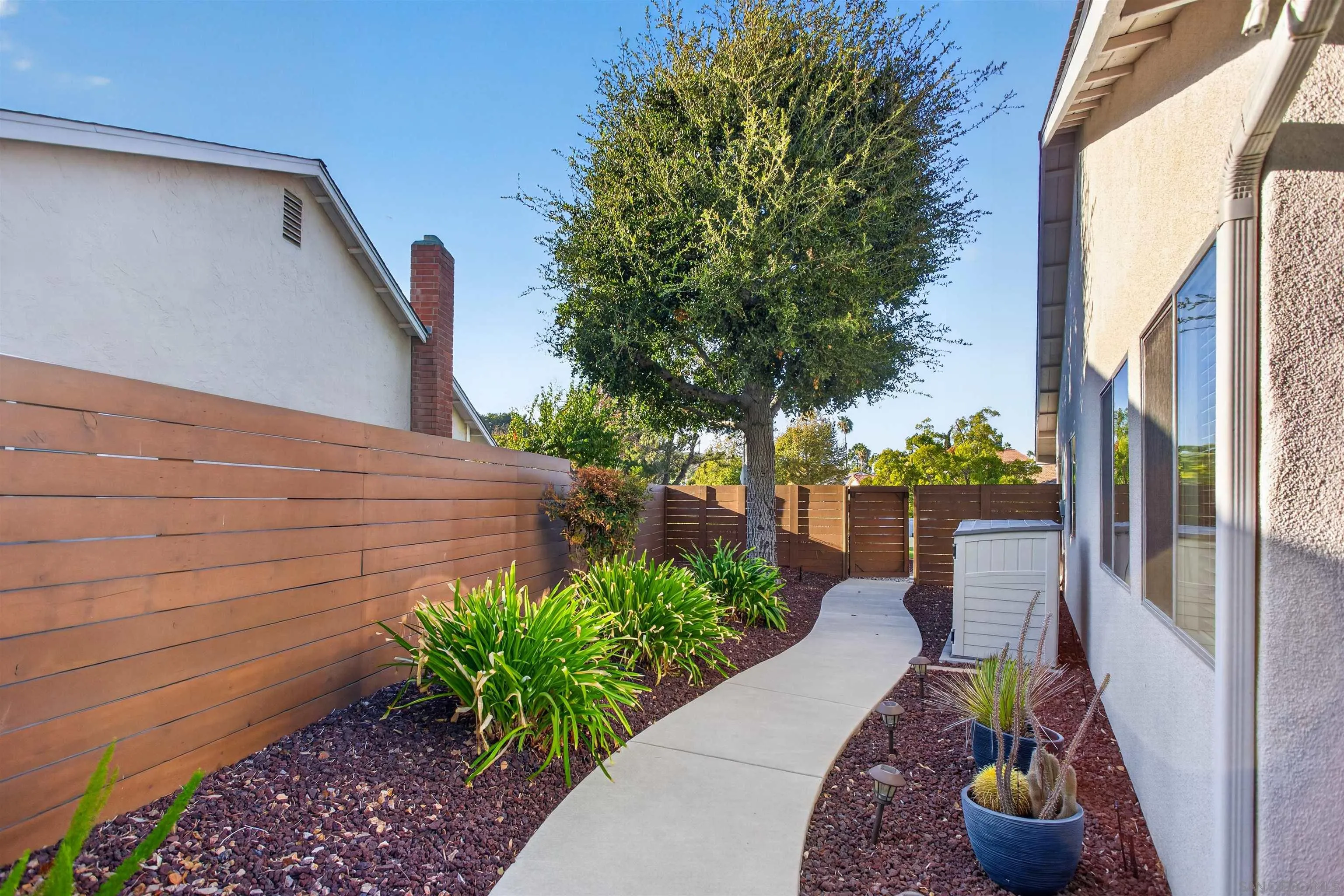 https://cdn.realtyfeed.com/cdn/127/260022865/de6b4835645892723fac91b897f9650a.webp