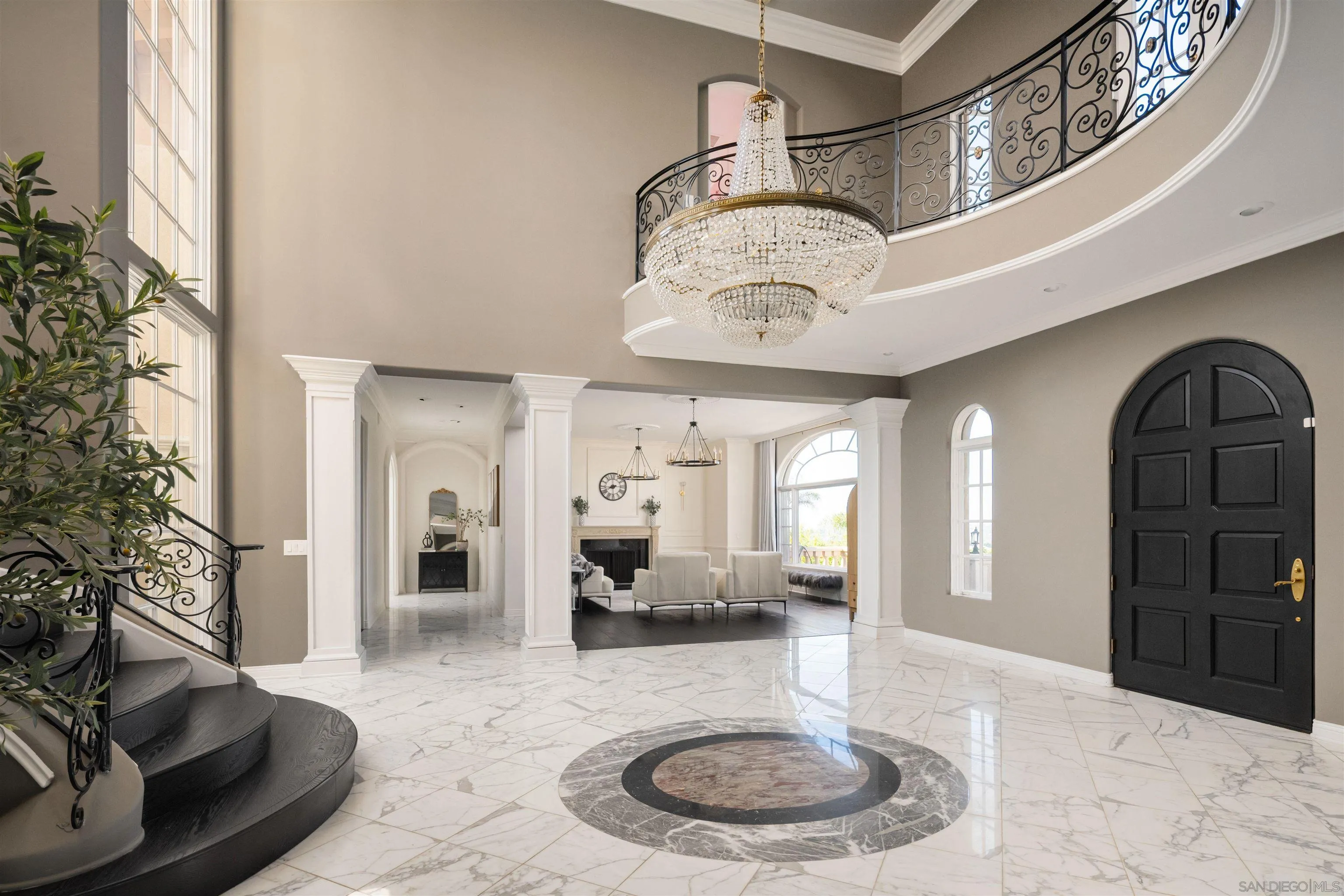 https://cdn.realtyfeed.com/cdn/127/260022870/9c48642e896affc286ef5e01dc278ee8.webp