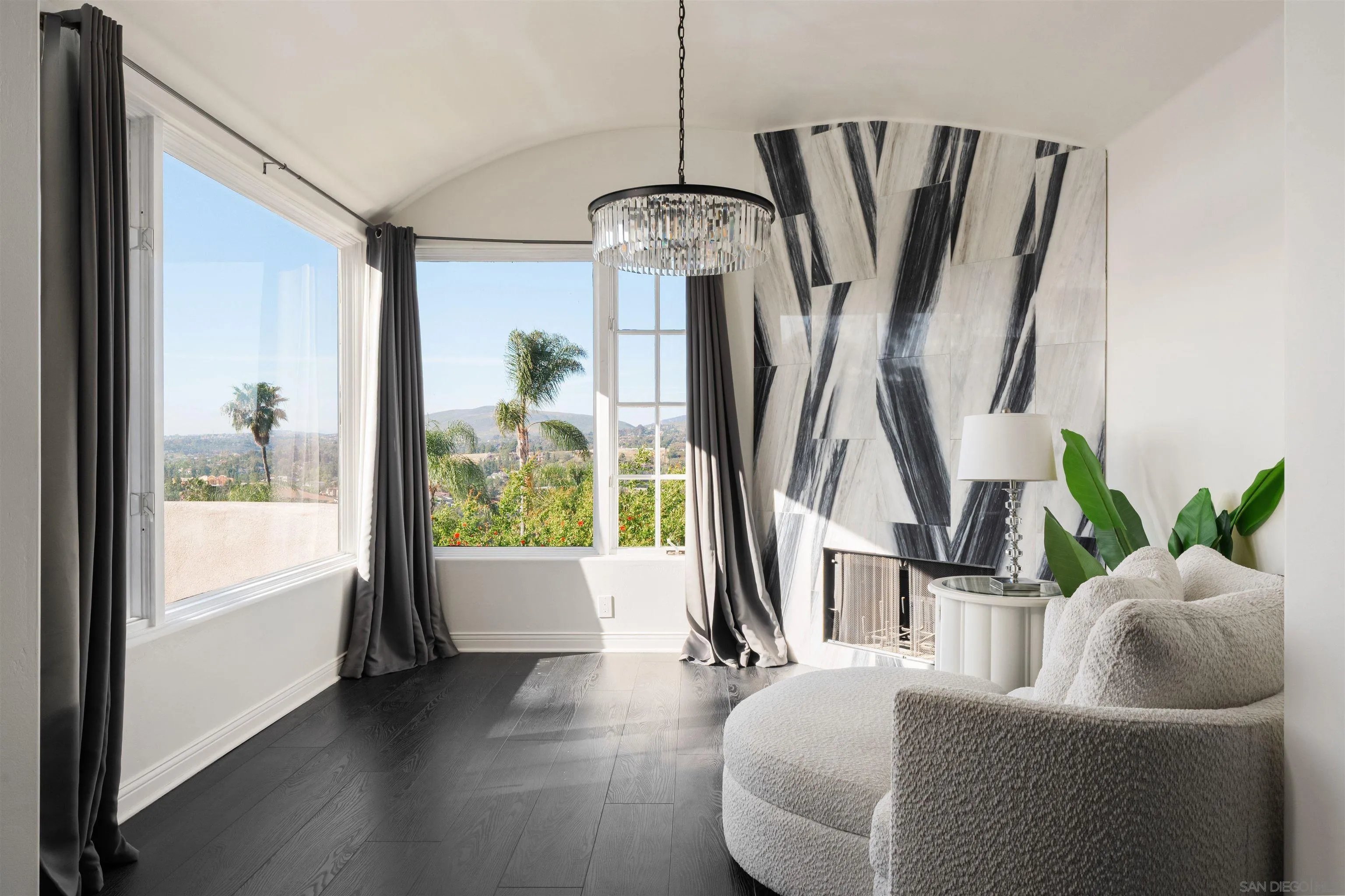 https://cdn.realtyfeed.com/cdn/127/260022870/c66e8dd099352c45f396f93ac2d7e6cb.webp