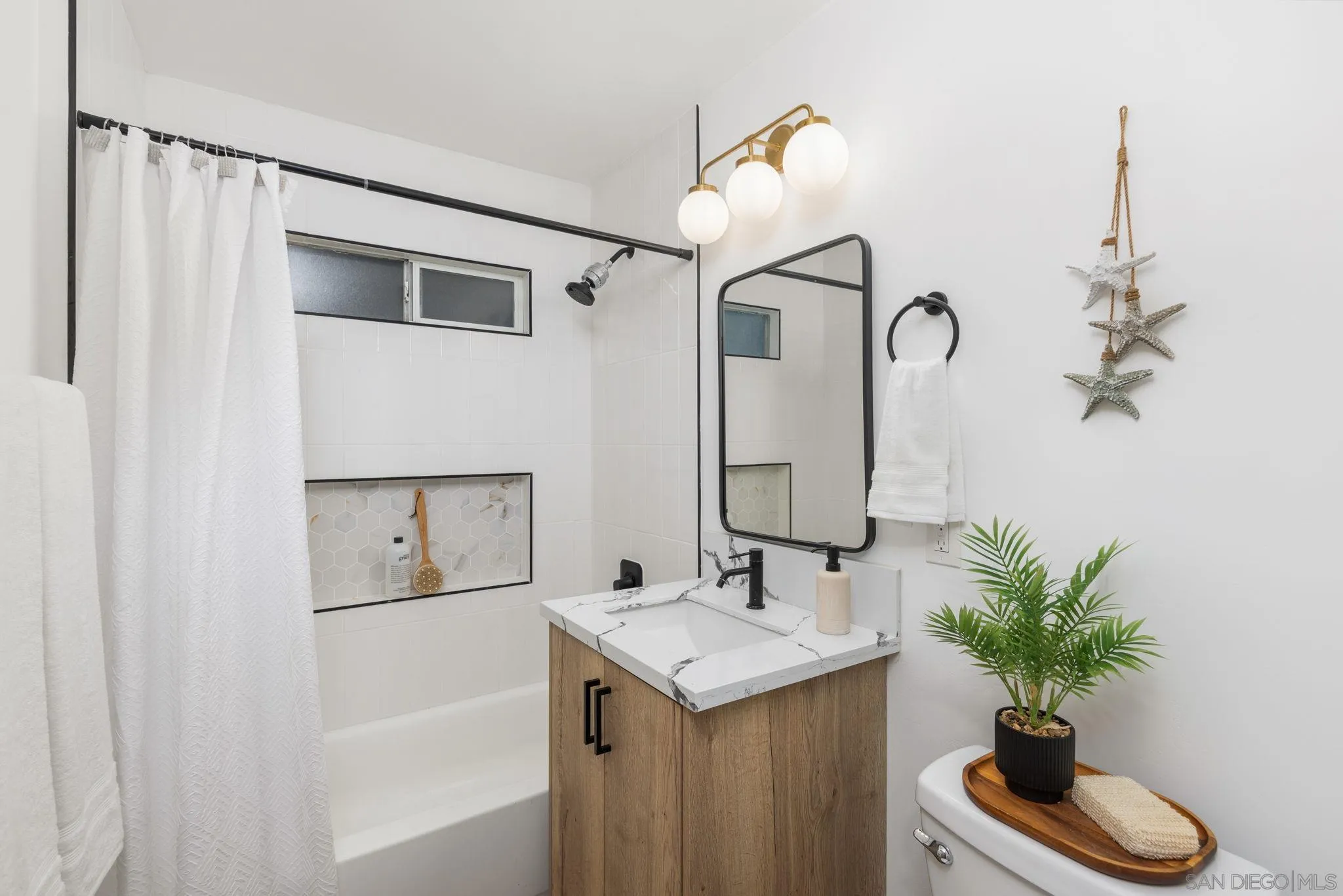 https://cdn.realtyfeed.com/cdn/127/260022876/132c14ca838a9f740448fc63f1670b63.webp