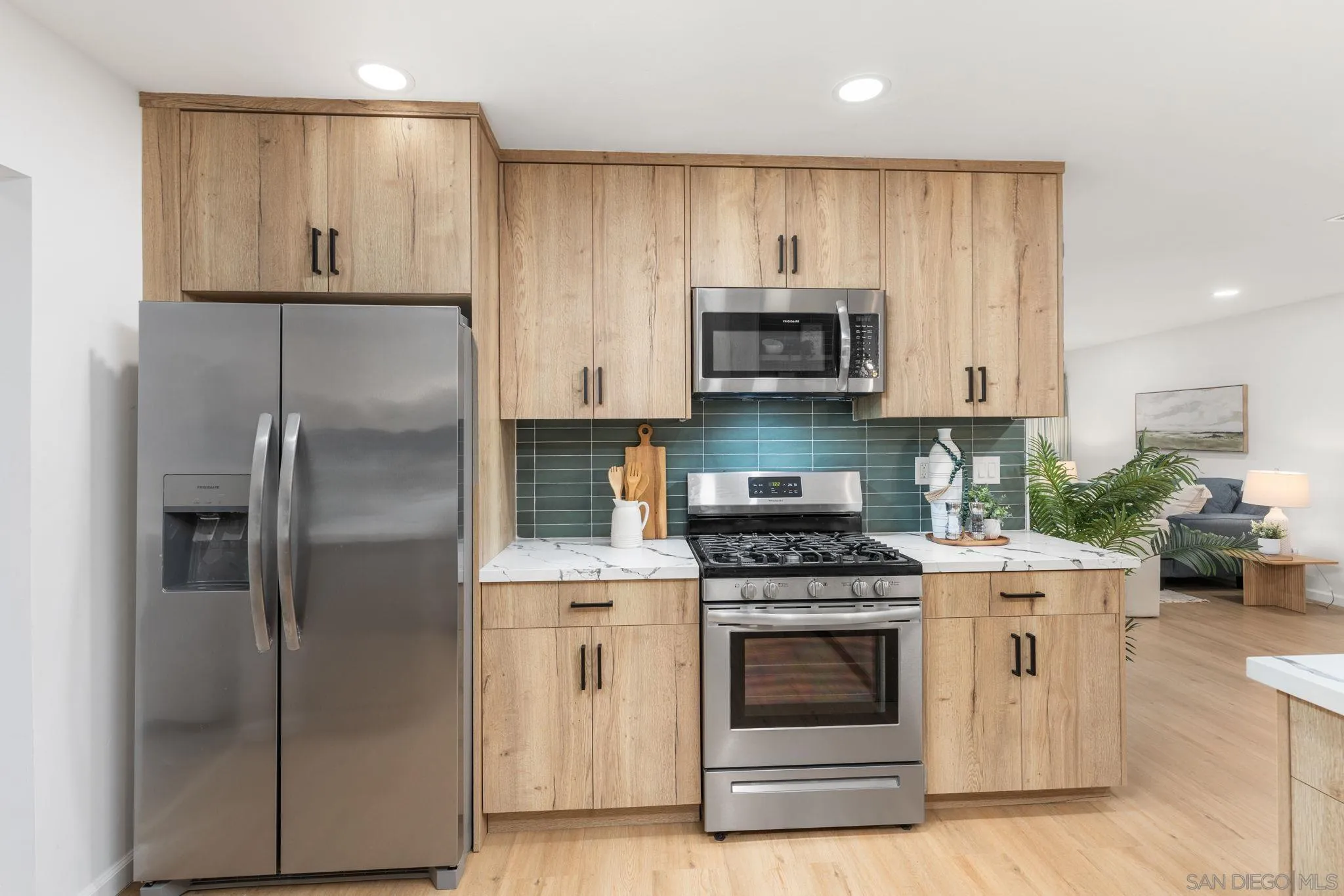 https://cdn.realtyfeed.com/cdn/127/260022876/68f20f8a27324e3fee73729e32febe22.webp