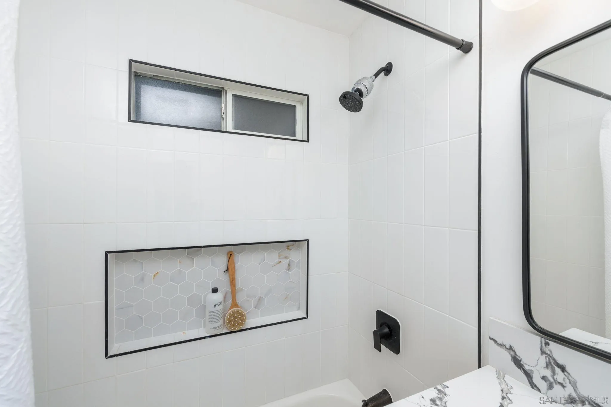 https://cdn.realtyfeed.com/cdn/127/260022876/78a1598ee2c3556bc55e9c628bcddbf7.webp