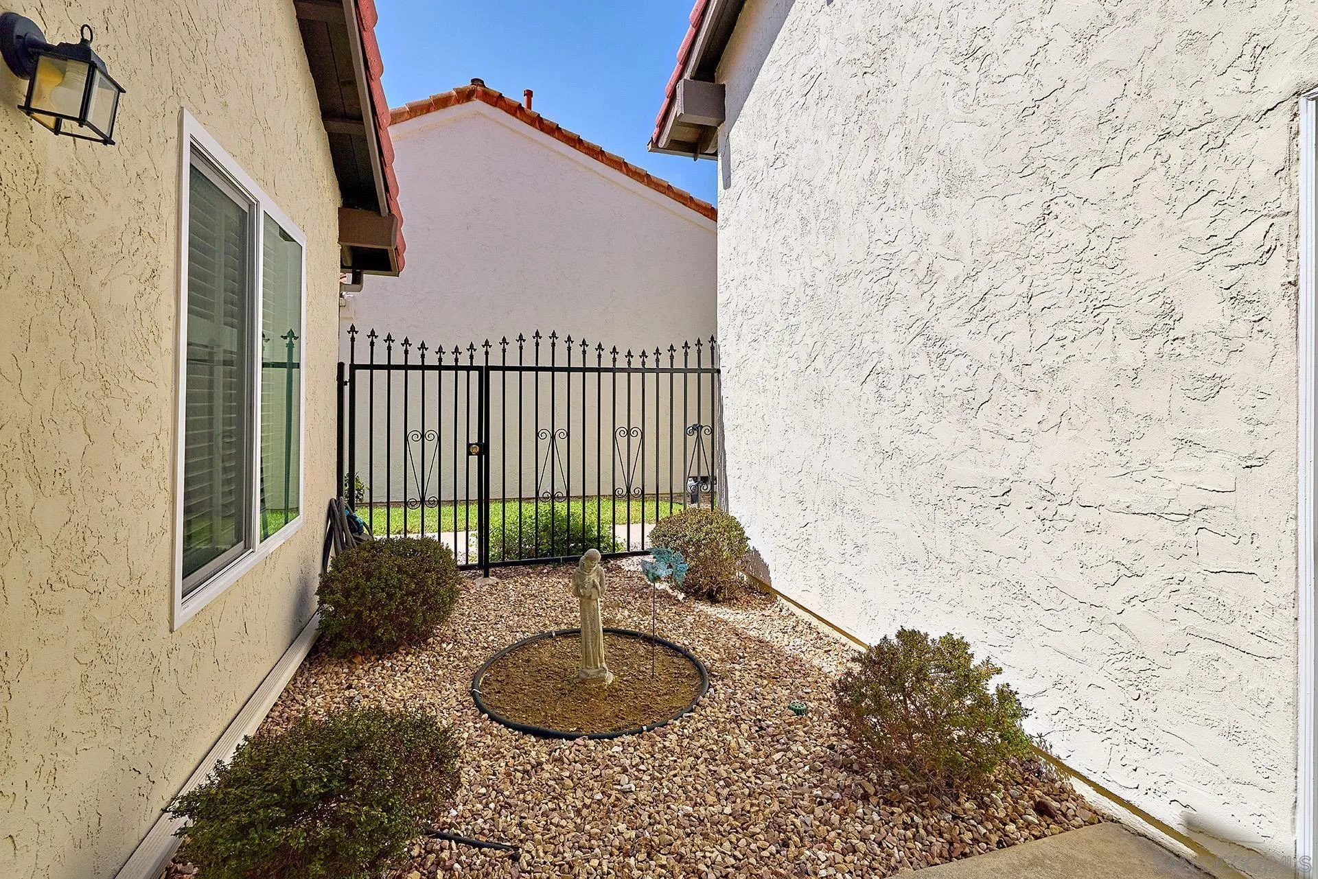 https://cdn.realtyfeed.com/cdn/127/260022883/0efc3f690d6cefba10f13facd9045d06.webp