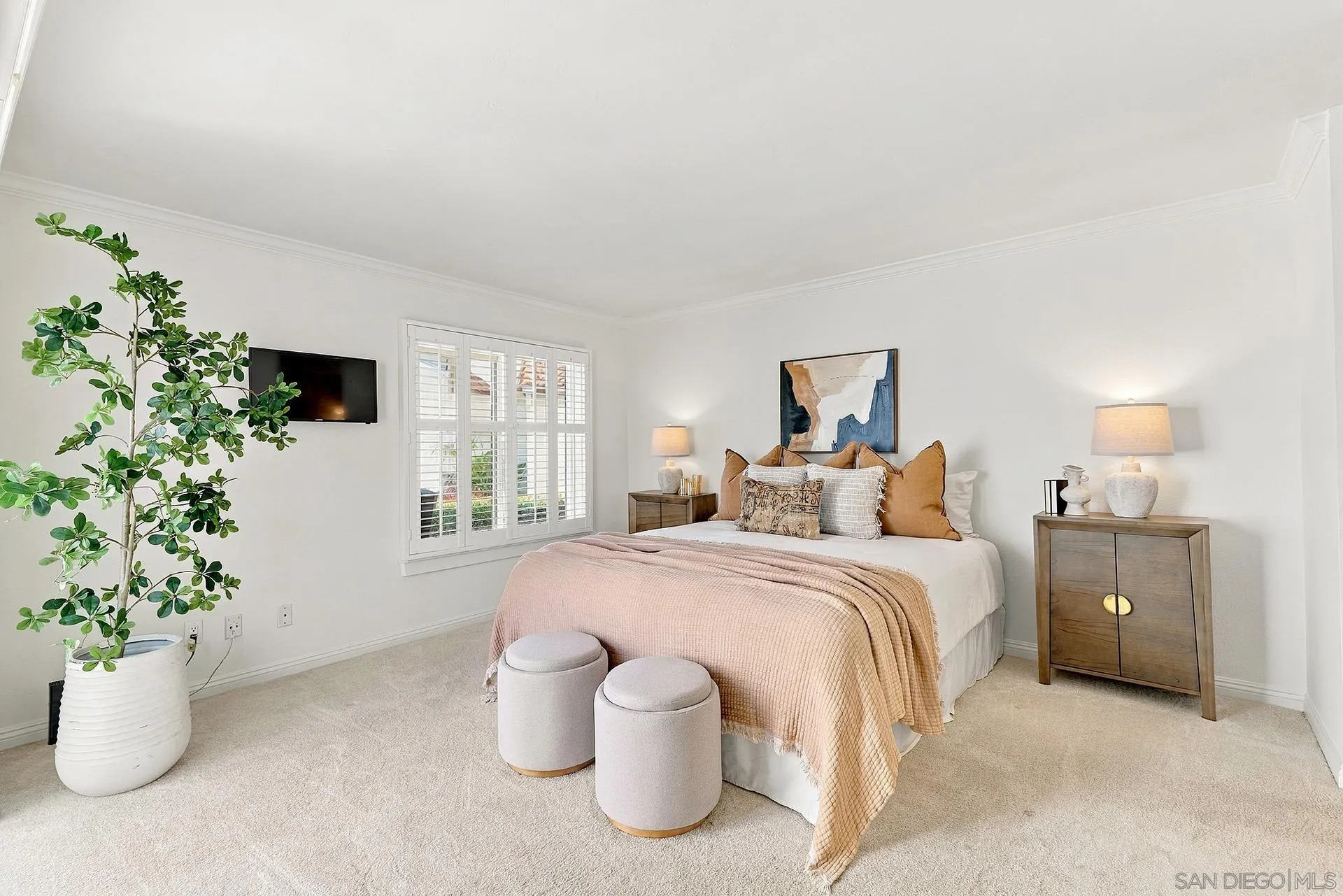 https://cdn.realtyfeed.com/cdn/127/260022883/547c0e72e6ab29033eb2b24cd564a5d0.webp