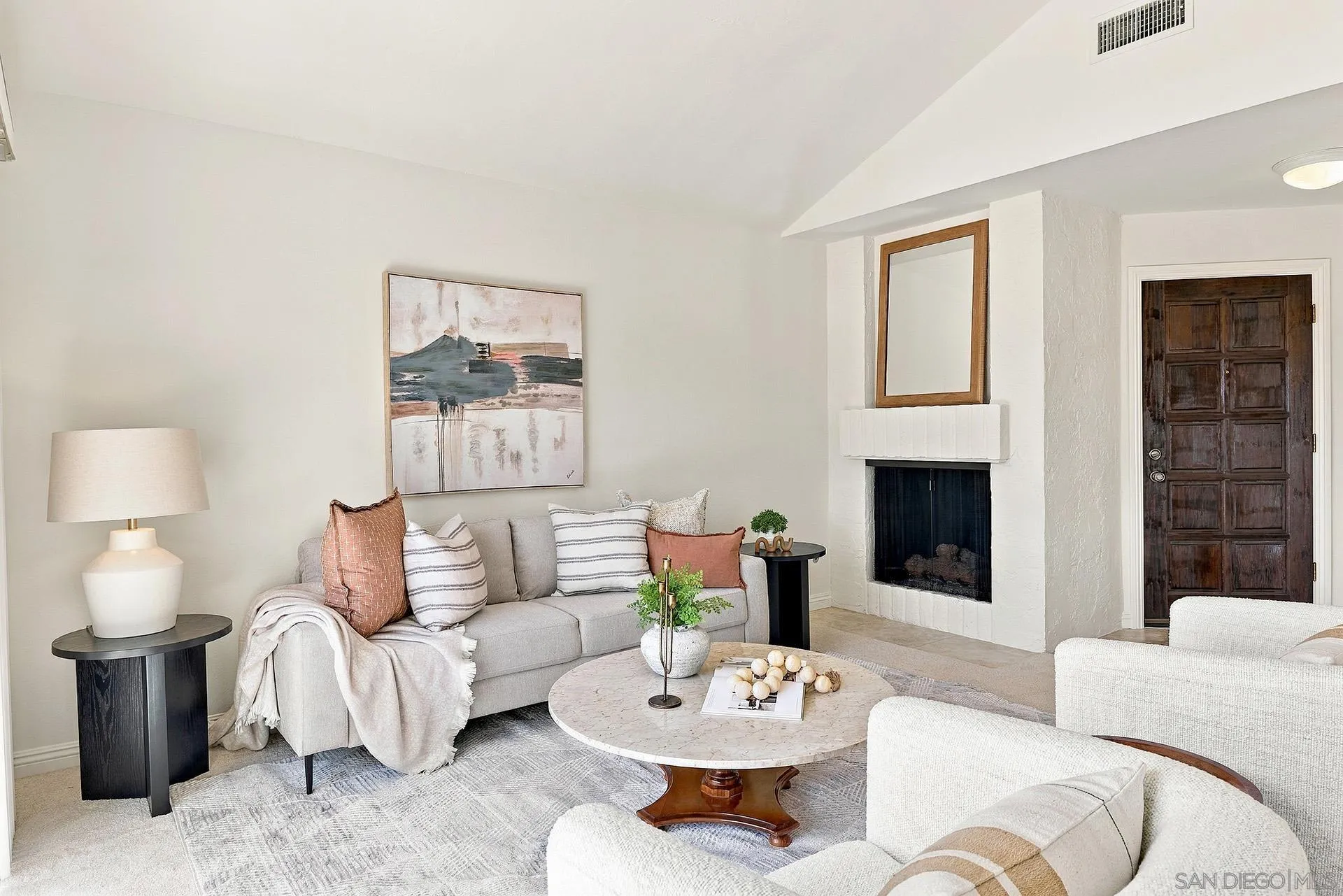 https://cdn.realtyfeed.com/cdn/127/260022883/b9374439ddda76afd087ef1f0e3976d7.webp