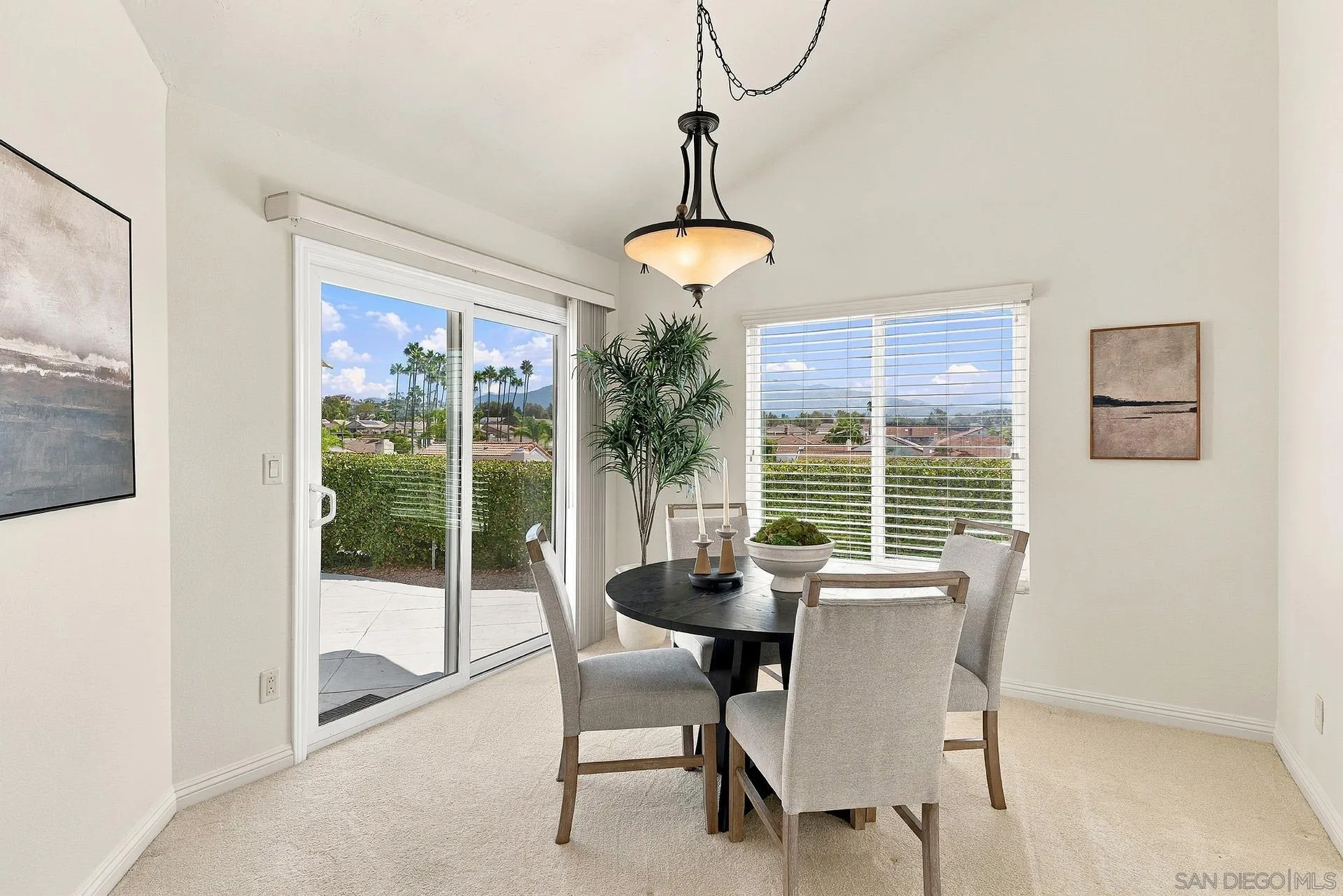 https://cdn.realtyfeed.com/cdn/127/260022883/f49dd354328b1360918a1afd9eefe8c9.webp