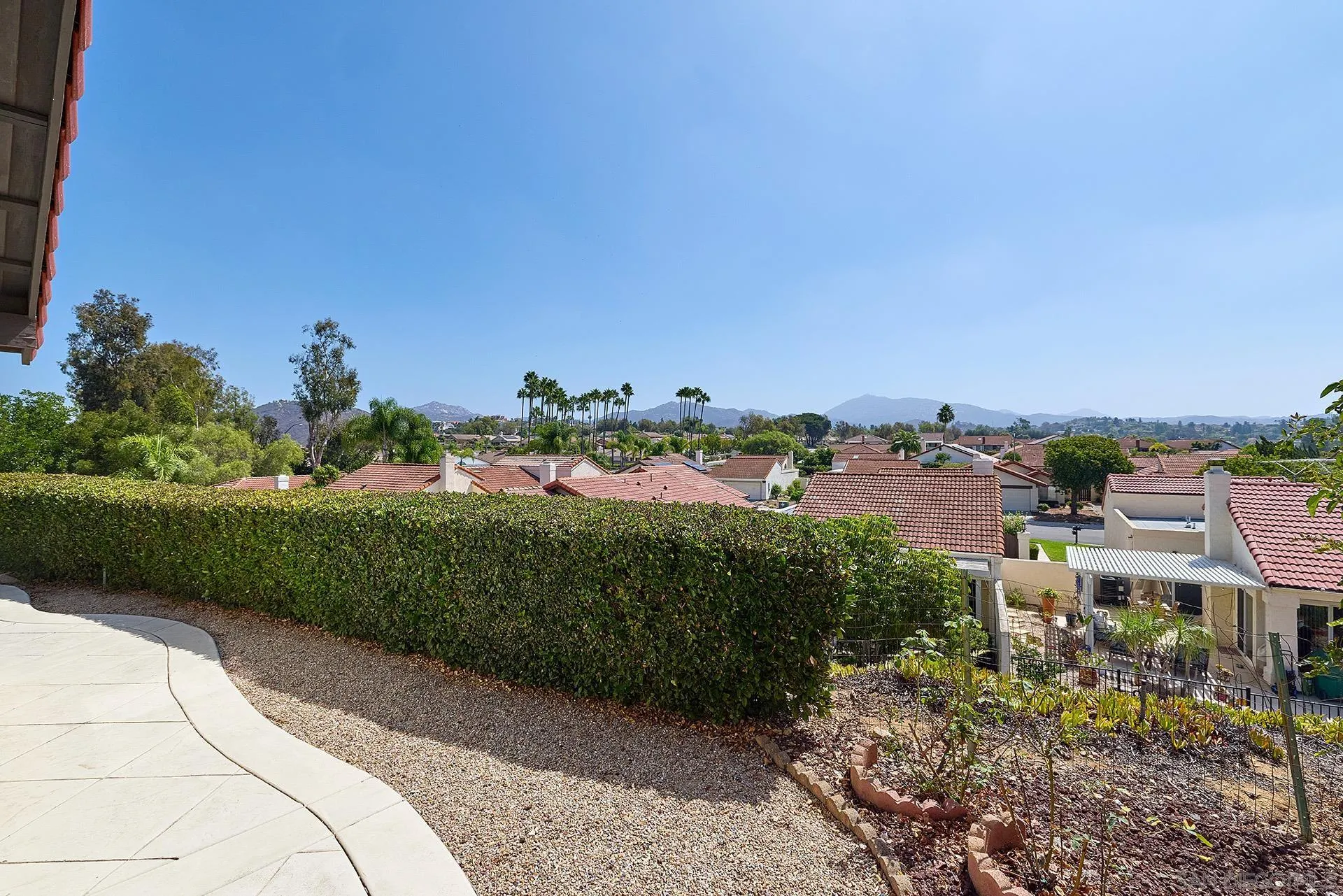 https://cdn.realtyfeed.com/cdn/127/260022883/fdd3664373e56b2f831a29b716d19f46.webp