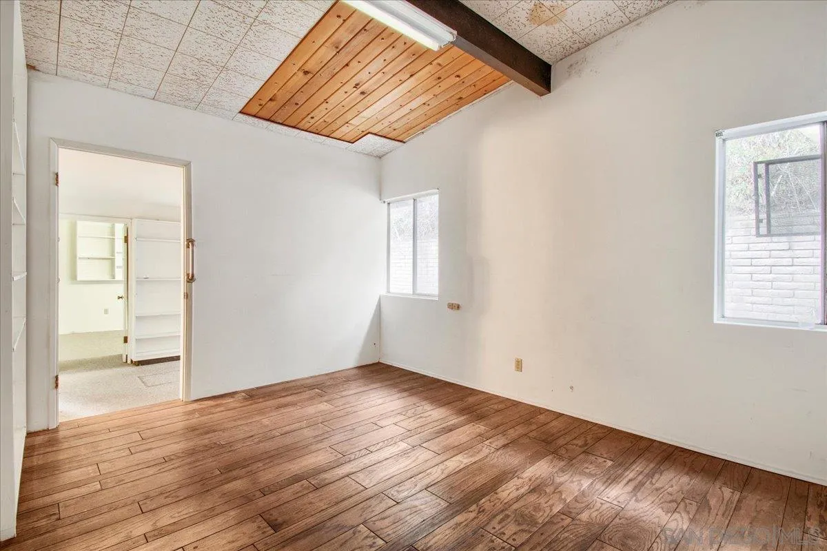 https://cdn.realtyfeed.com/cdn/127/260022885/7816f809415157ec8138b8903e7ce2c2.webp