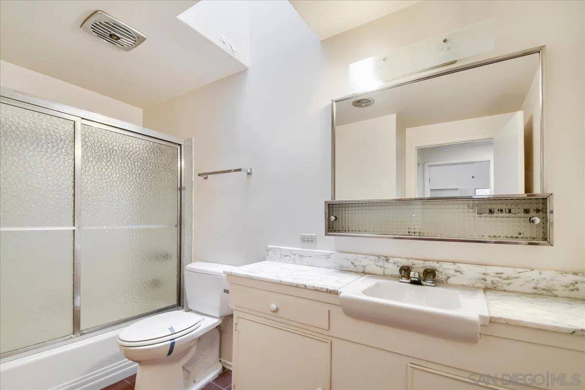 https://cdn.realtyfeed.com/cdn/127/260022885/abe2a789aba9056deec206c460377ba3.webp