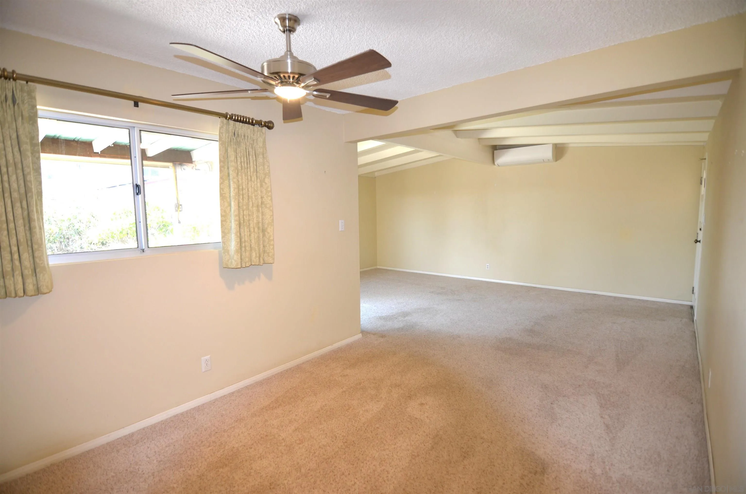 https://cdn.realtyfeed.com/cdn/127/260022887/073e01fd570a7db750f5702ac14d84df.webp
