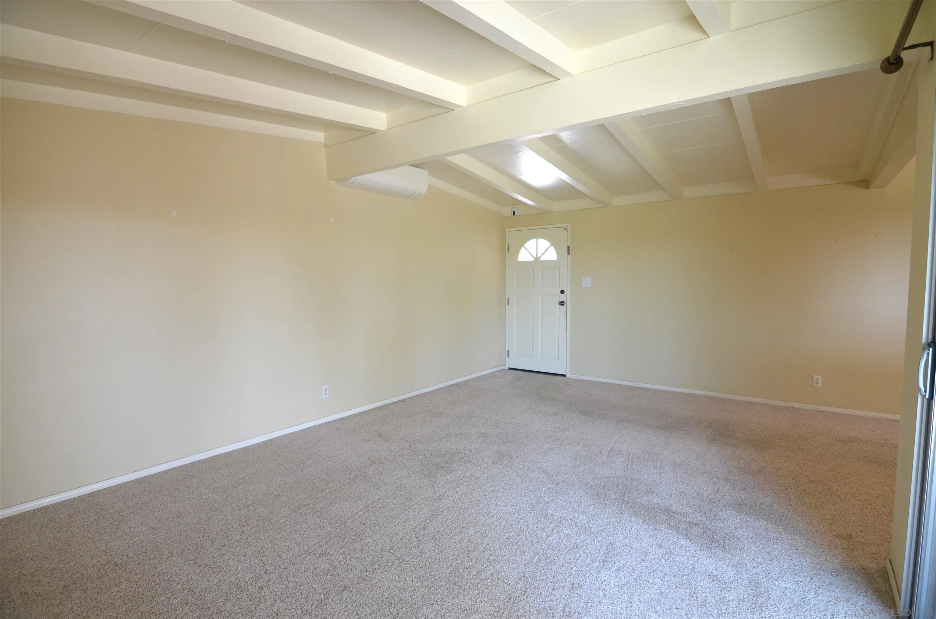 https://cdn.realtyfeed.com/cdn/127/260022887/4bfd1aa1571af5fa7fd3157df19516bd.webp