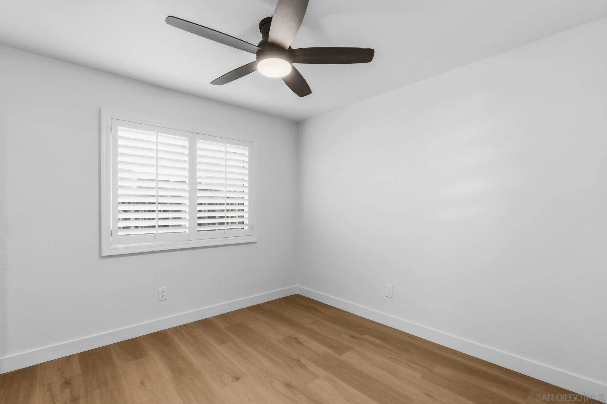 https://cdn.realtyfeed.com/cdn/127/260022888/39480fdaa9958e15c3a7c9b26d3a7381.webp