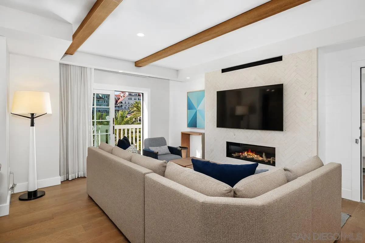 https://cdn.realtyfeed.com/cdn/127/260022891/671e590b9c4011533f5230ae52564d0d.webp