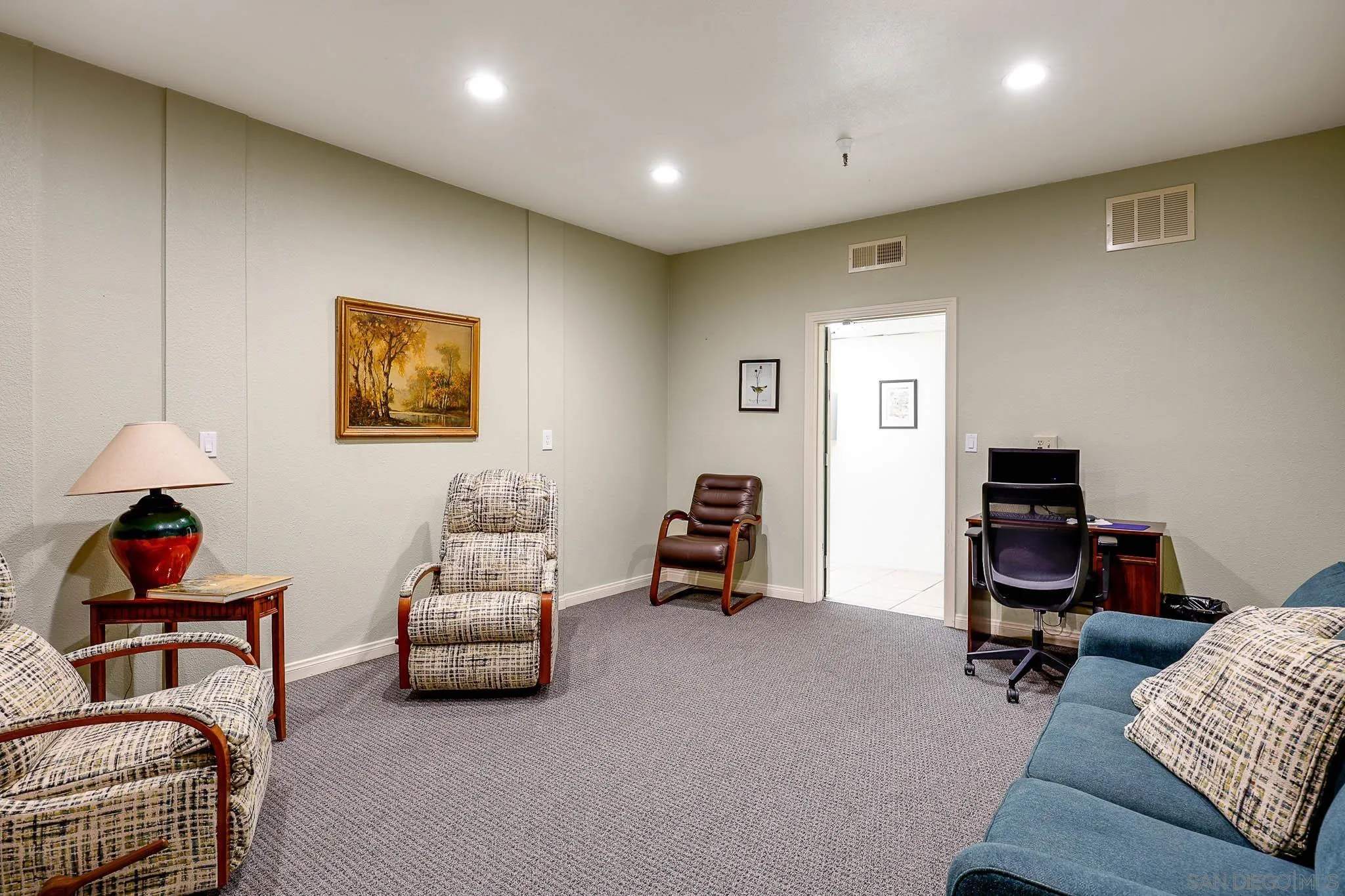 https://cdn.realtyfeed.com/cdn/127/260022892/8c0db4ceda800ca80a0c0665ad516f6f.webp