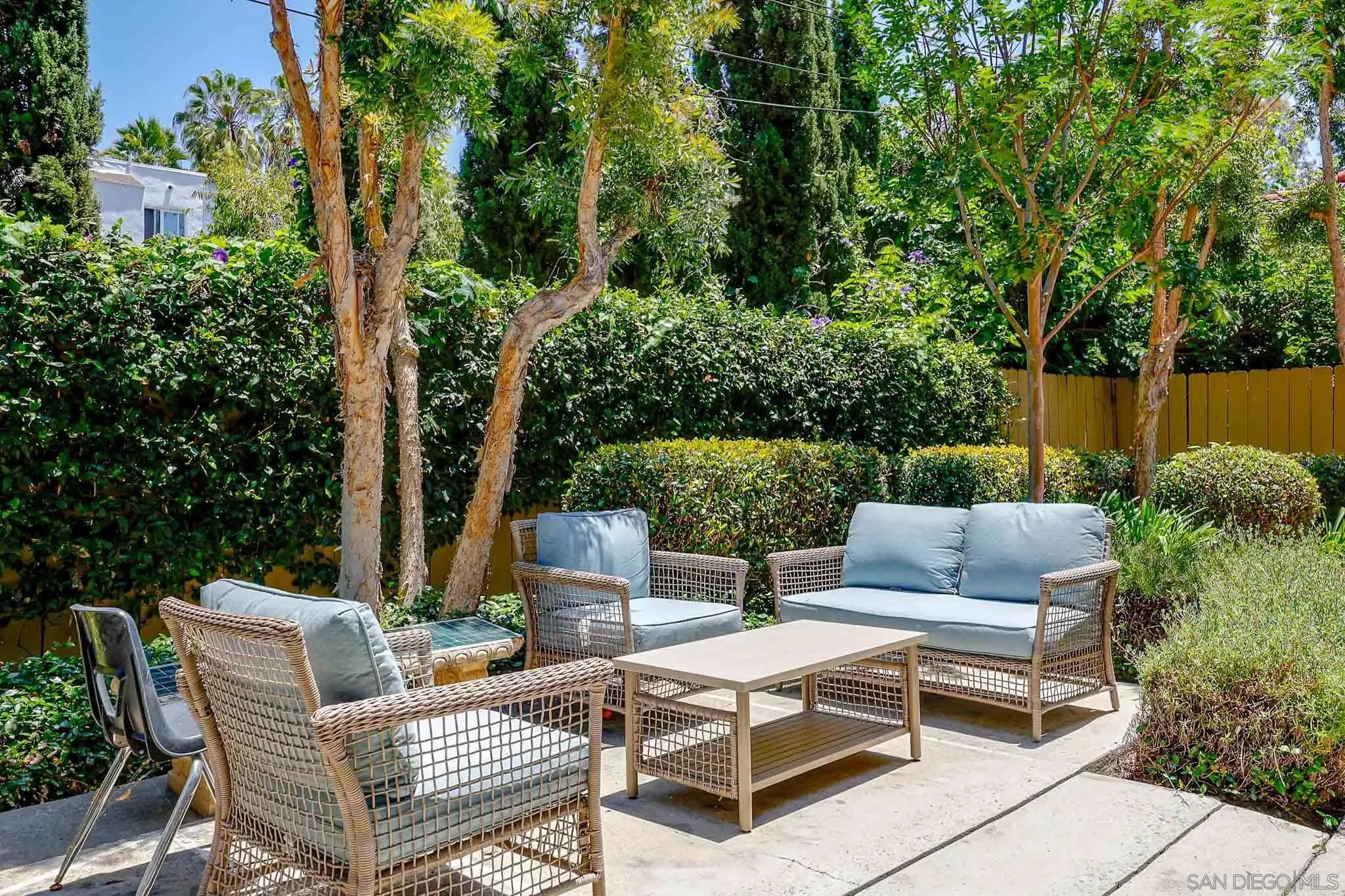 https://cdn.realtyfeed.com/cdn/127/260022892/99ebdb74e302c465c1028ef9df2aa25f.webp