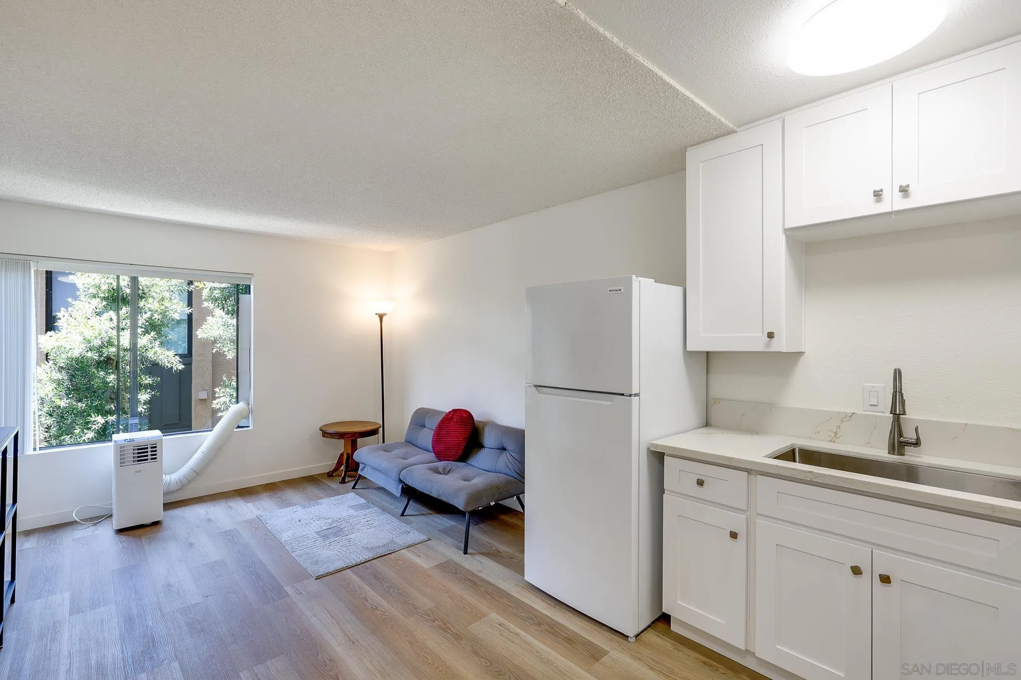 https://cdn.realtyfeed.com/cdn/127/260022892/c9d7f357549a5cd07d90fd354e4a0c34.webp