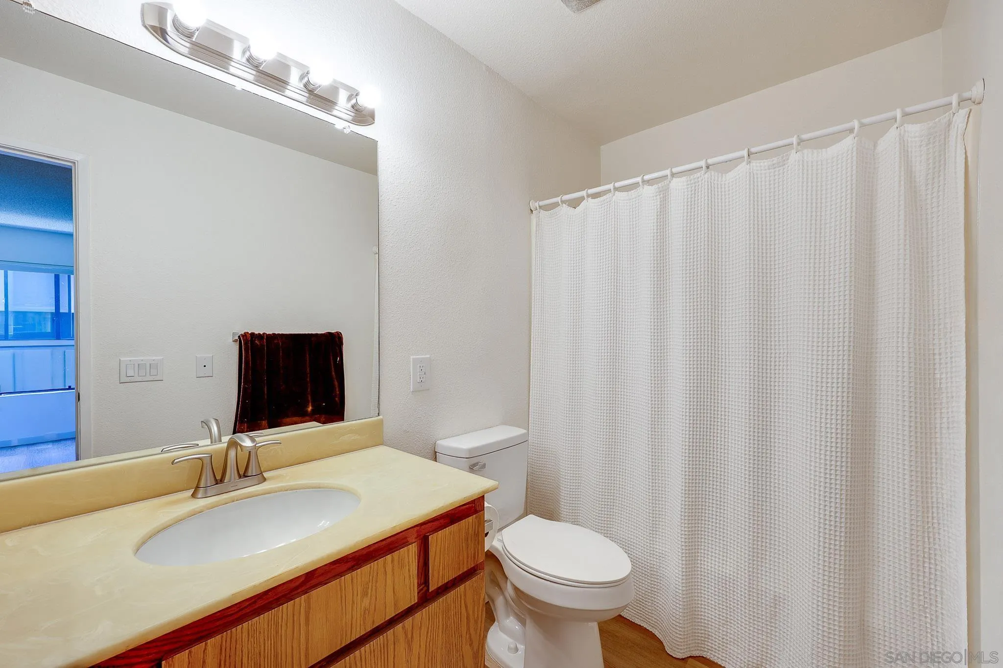 https://cdn.realtyfeed.com/cdn/127/260022892/cc80ff15b71cc6743be8f3924f00368e.webp