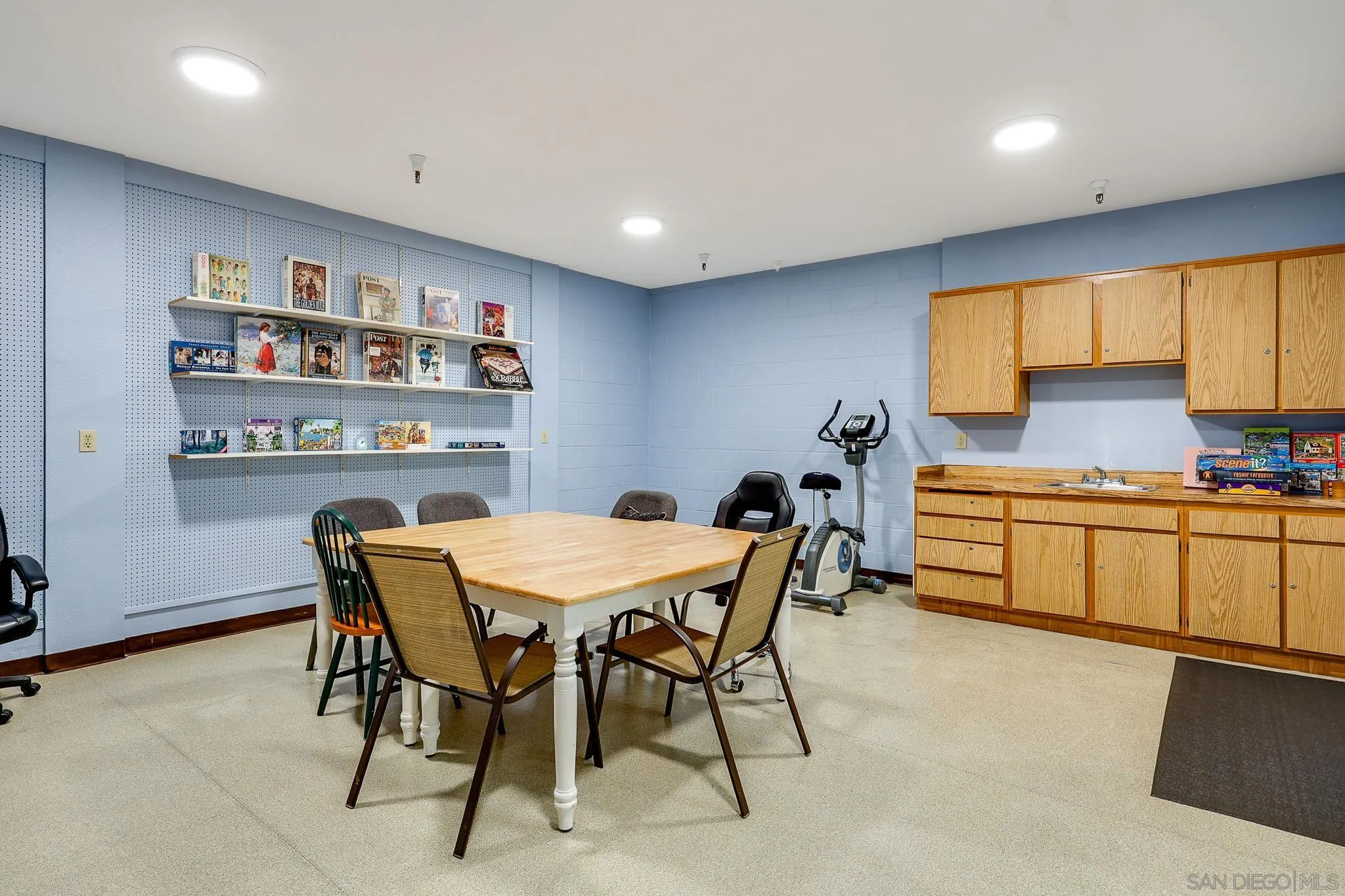 https://cdn.realtyfeed.com/cdn/127/260022892/f94df125850c27af73d86e828024e3d9.webp