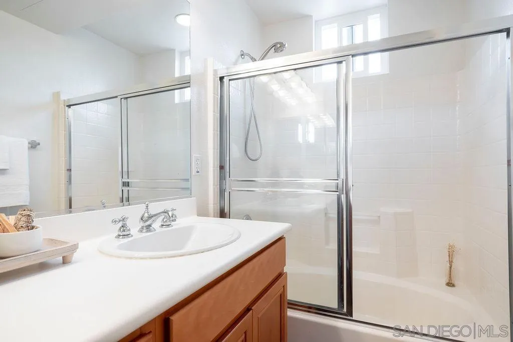 https://cdn.realtyfeed.com/cdn/127/260022894/49d7d75c98f8e263e7d3cfaf44ca17cd.webp