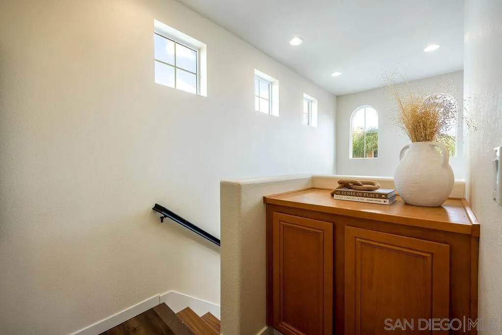 https://cdn.realtyfeed.com/cdn/127/260022894/4edb0dbb682e230a360156f517029189.webp