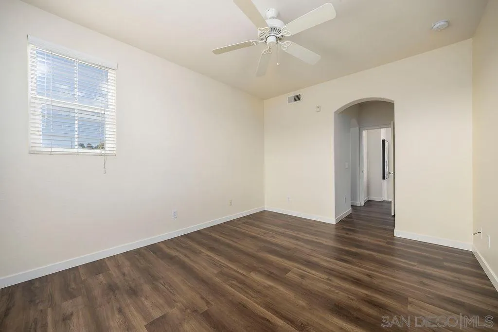 https://cdn.realtyfeed.com/cdn/127/260022894/d95c565783fa9e3eed1faefb8a2e04d5.webp
